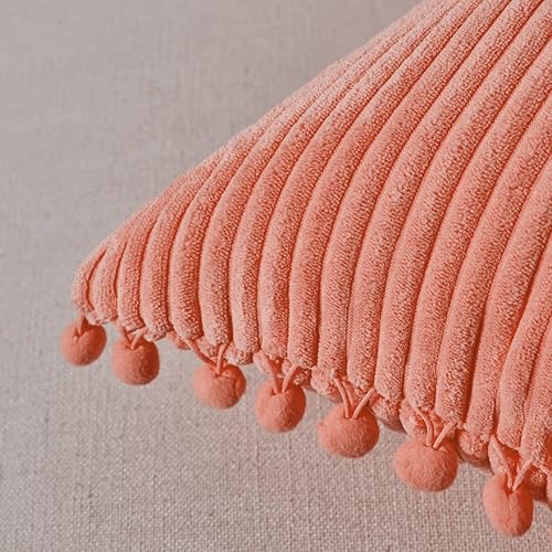 Vista 26 de Fancy Homi - Paquete de 2 fundas decorativas color gris oscuro para cojines, fundas rectangulares de pana suave y con pompones, estilo bohemio