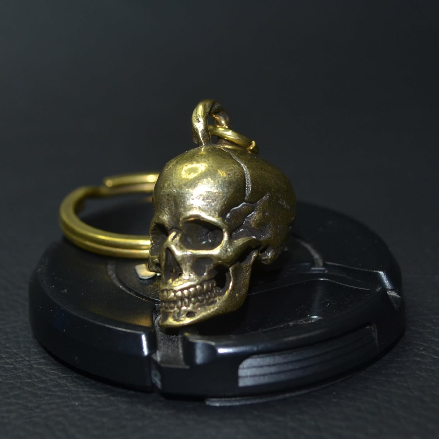Keyrings Pendant, Premium Brass Skull Keychain, Copper Metal Punk Gothic Skull DIY, Cars Keyrings Keychain, Backpack Pendants, Men‘s Collectibles, Halloween Decorations - Image 4