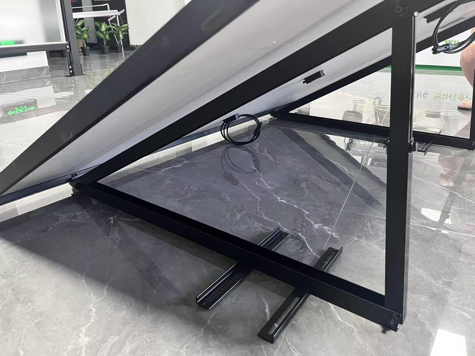 Grafico Frugale Pessimistico Pannelli Solari Sul Balcone In Condominio Corsa Att - Foto 8