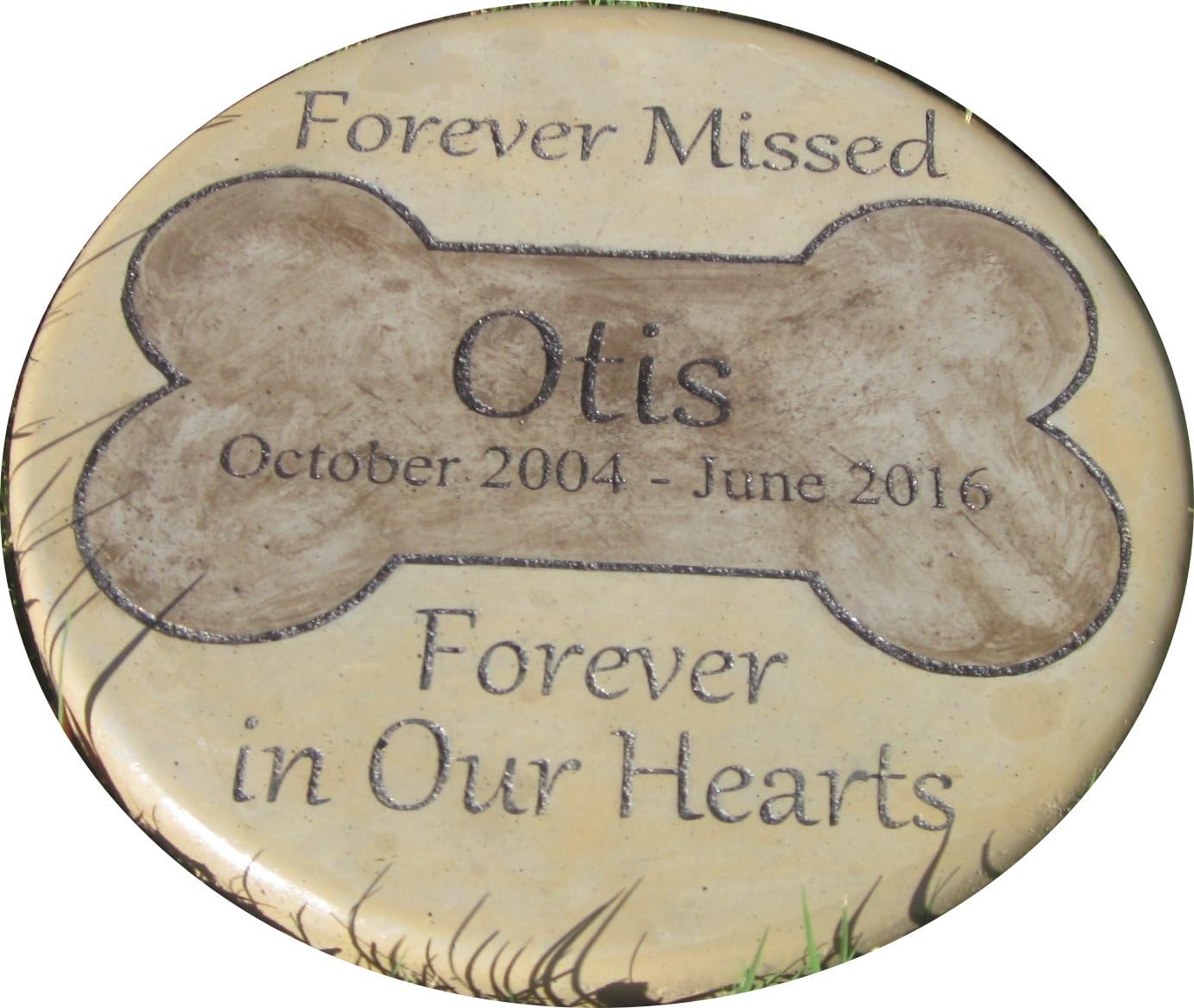 Personalized Pet Memorial Step Stone 11" Diameter Forever Missed Forever in Our Hearts
