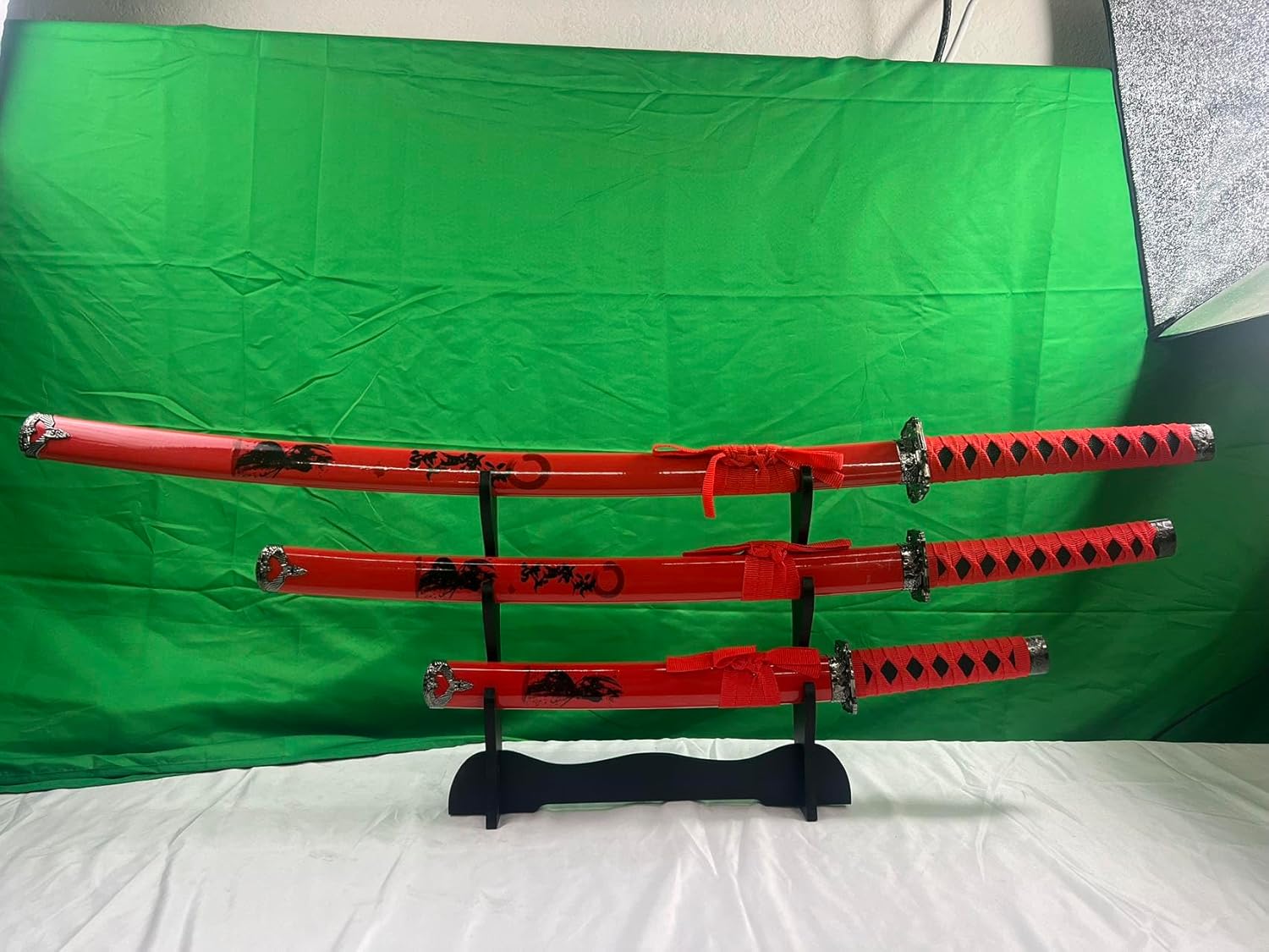 Kinstore Traditional Handmade Japanese Samurai 3-Piece Set Sword with Display Stand. Katana, Wakizashi, Tanto Swords. Printed Gold Dragon/Samurai on Scabbard
