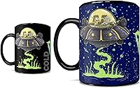 Vista 1 de Morphing Mugs Rick and Morty - Trippy Space Cruiser - Una taza sensible al calor de 16 onzas - Imagen completa revelada cuando se agrega líquido