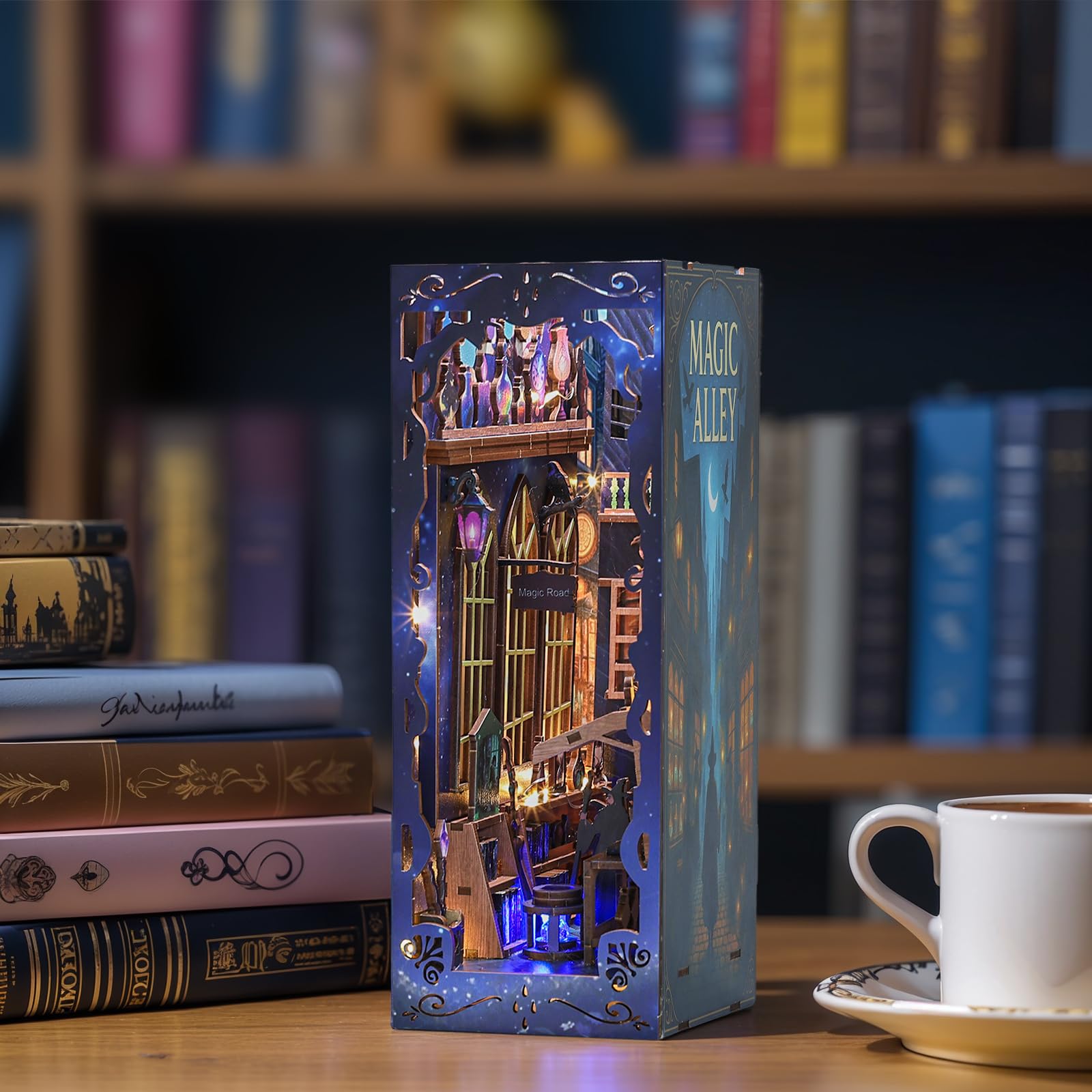 DIY-Set für Erwachsene – Magic Alley Miniatur-Haus Diorama, 3D-Puzzle aus Holz, Bücherregal mit LED-Licht, Miniatur-Zauberer-Thema, Geschenk für Fantasy-Liebhaber