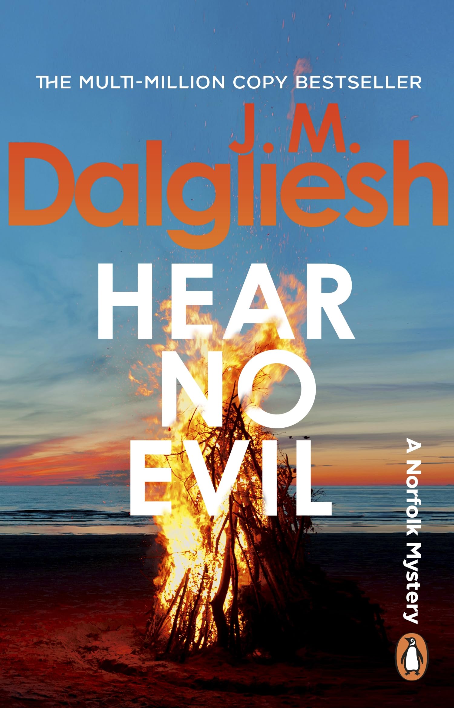 Hear No Evil: A gripping crime thriller from the multi-million-copy bestselling author of the Misty Isle series (Hidden Norfolk Murder Mystery, 5)