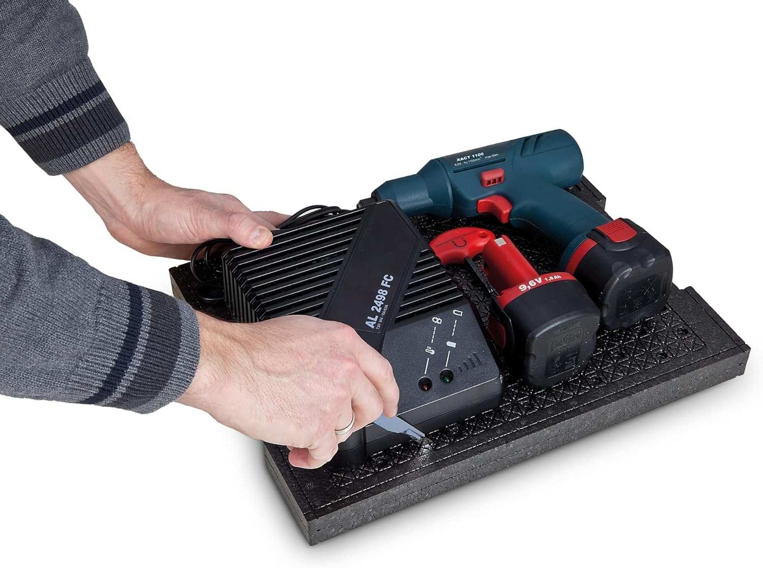 Bosch Sortimo Schnitteinlagen-Set | L BOX 136 (schwarz) inkl. Schnitteinlagenset EPP & Deckeneinlage | Sortimentskasten groß Schrauben