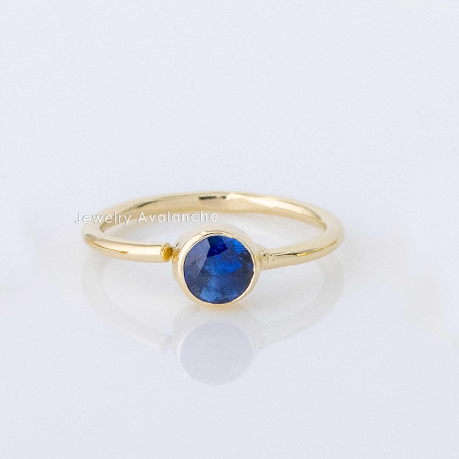20G 14K White Gold Blue Sapphire Nose Hoop Ring 2.5mm(0.08ctw) Bezel Set Blue Sapphire 8mm Twist-open Nostril Ring Cartilage Hoop Tragus Ring Unisex 14KNHBZ-SP25WG