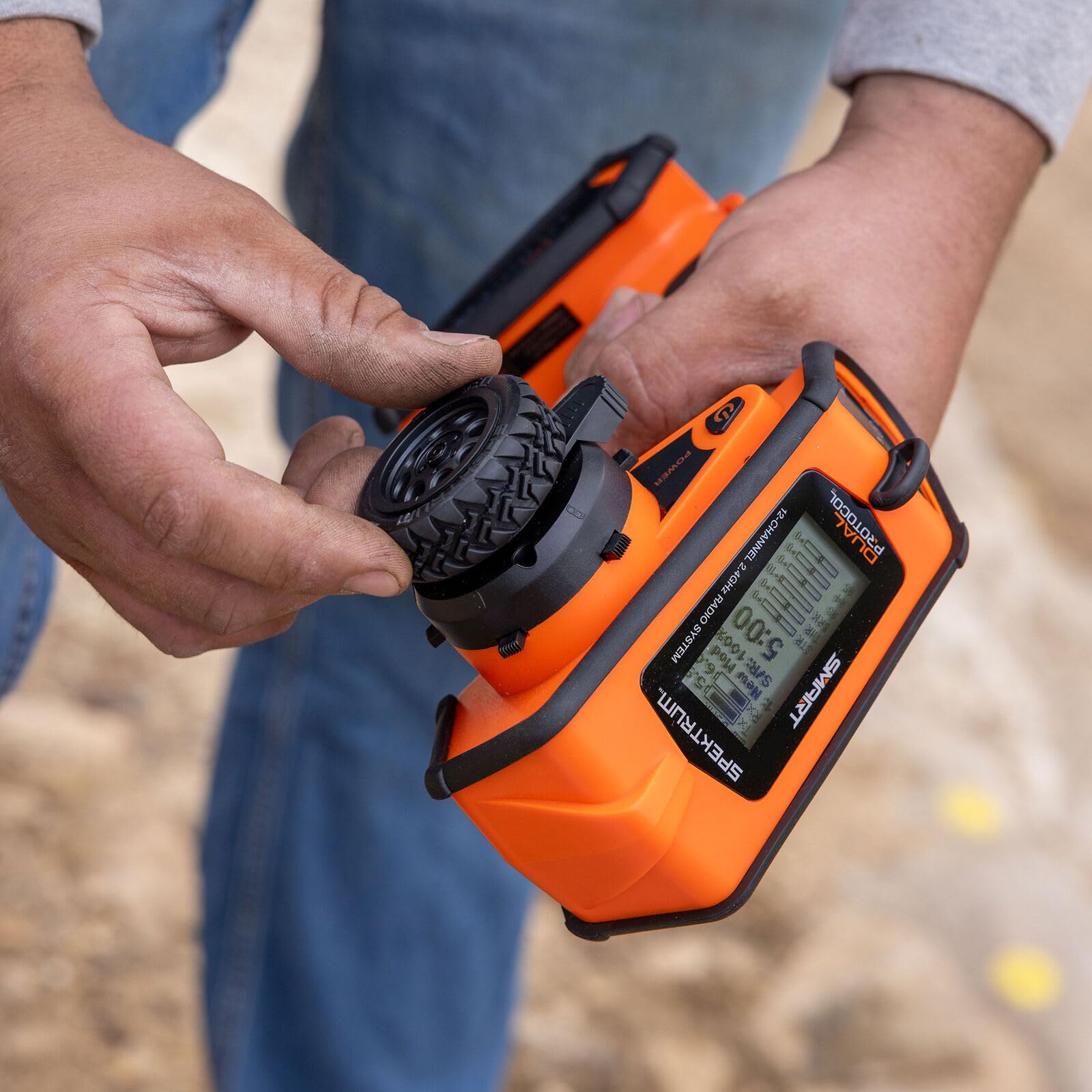 Spektrum DX Rugged+ TX Only- Orange, SPMR6220O