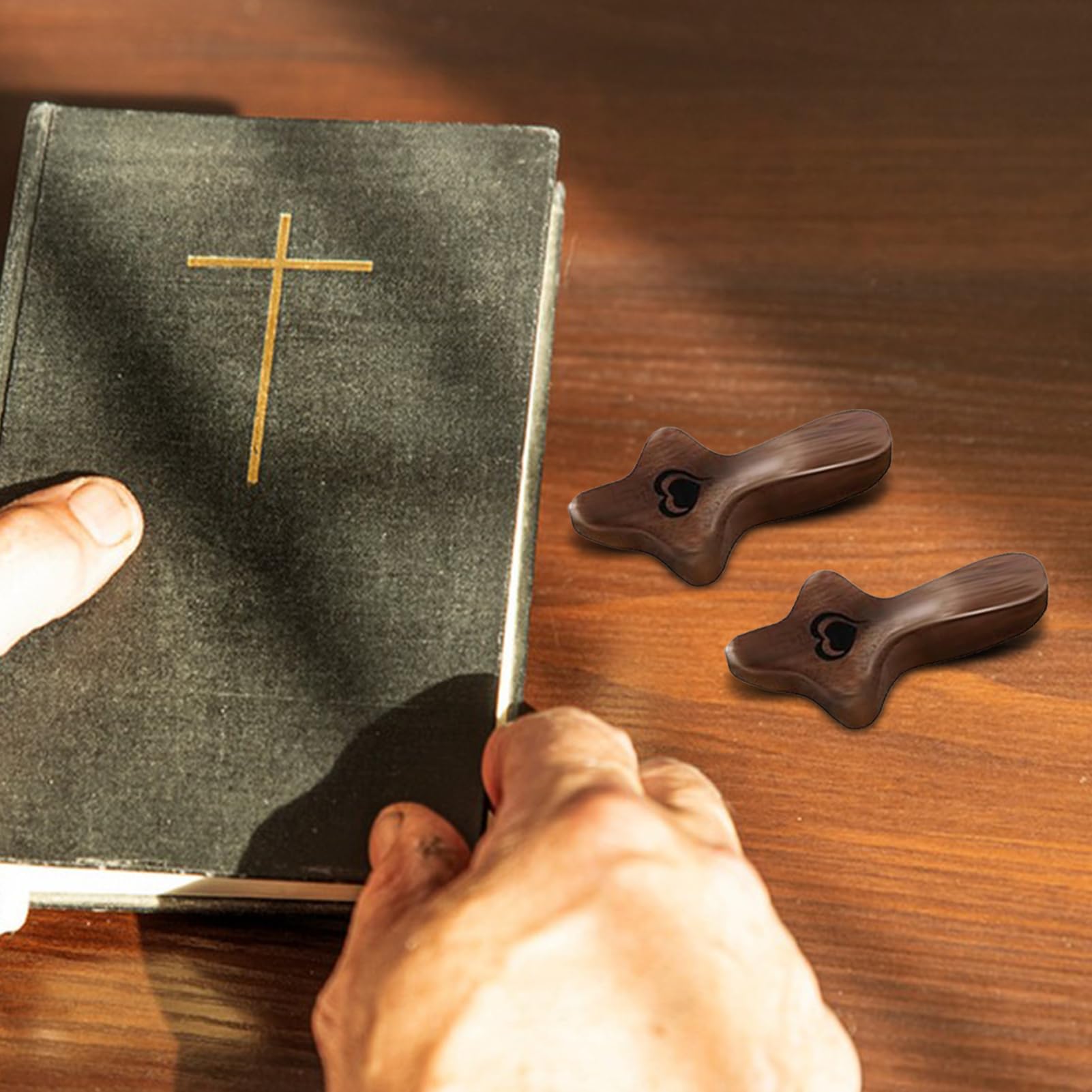 Jukeoiu Cruz de madera para ansiedad, cruces cómodas para la mano, crucifijo decorativo de madera para salas de oración, meditación, entusiastas de la atención plena, católicos, cristianos, familias