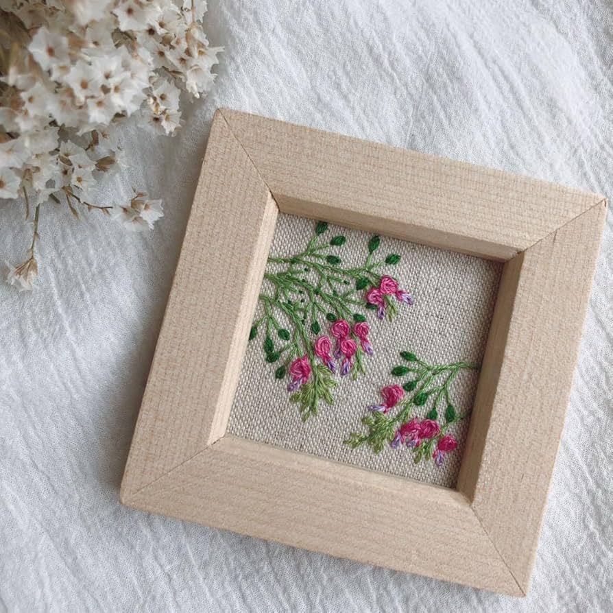 哲*直様 フレーム　ハンドメイド　手刺繍 Amazon.co.jp: 萩 萩の花 刺繍フレーム 置物 インテリア 手刺繍