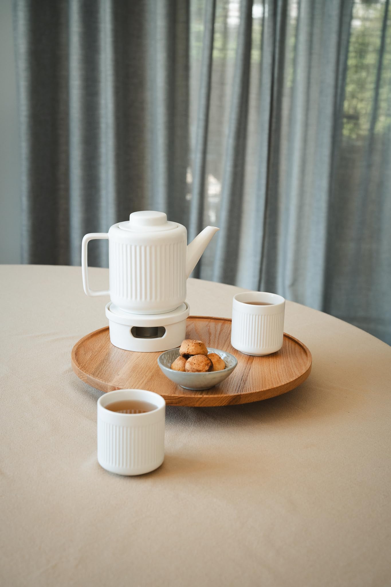 Bredemeijer Tetera de porcelana blanca de 1,2 litros con filtro de té de acero inoxidable, colador para tipos de té sueltos, apta para lavavajillas