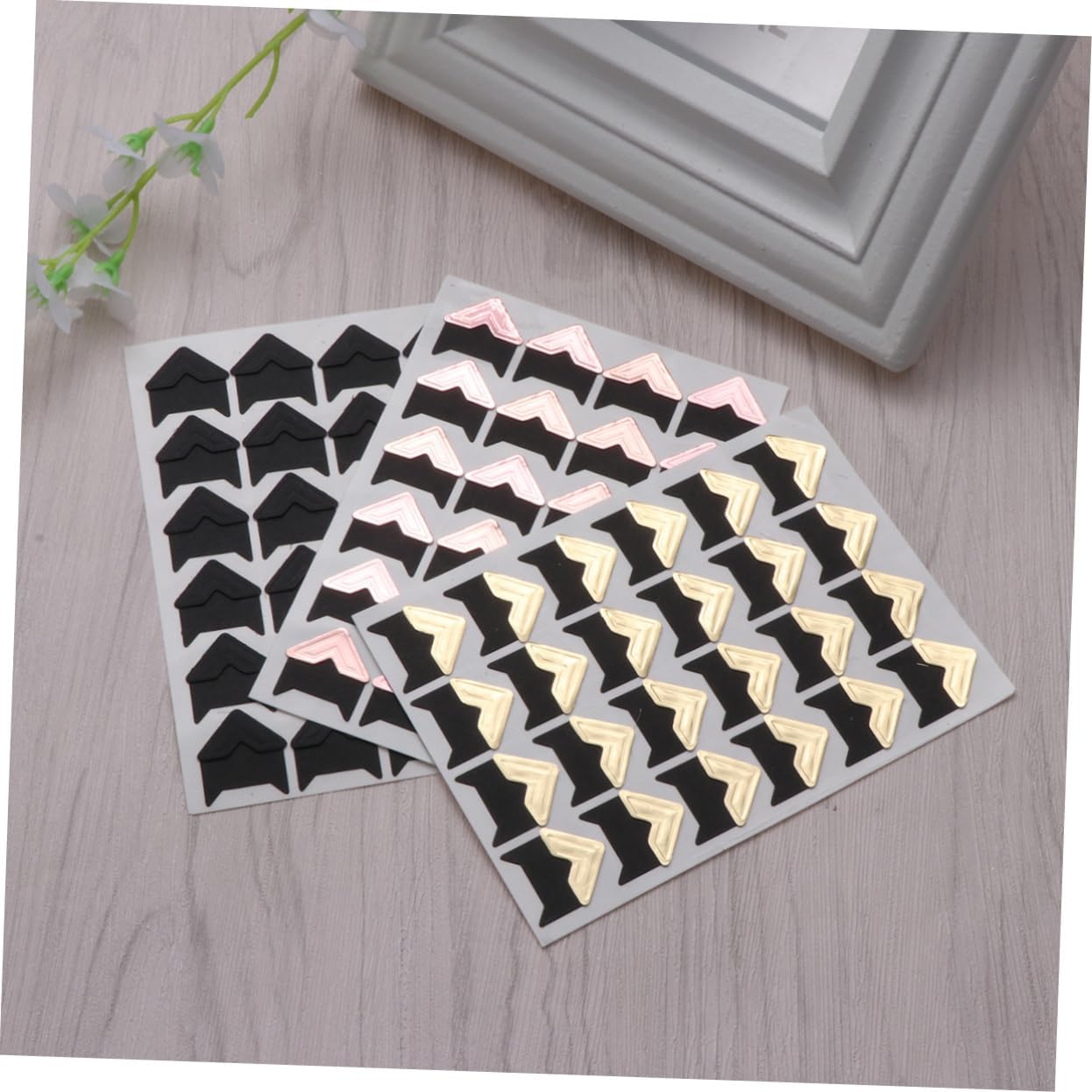 Lurrose 30sheets Self-Adhesive Photo Corners Retro Multicolor Scrapbooking Accessories Black Gold Rose Gold for DIY Photo Albums Memory Books