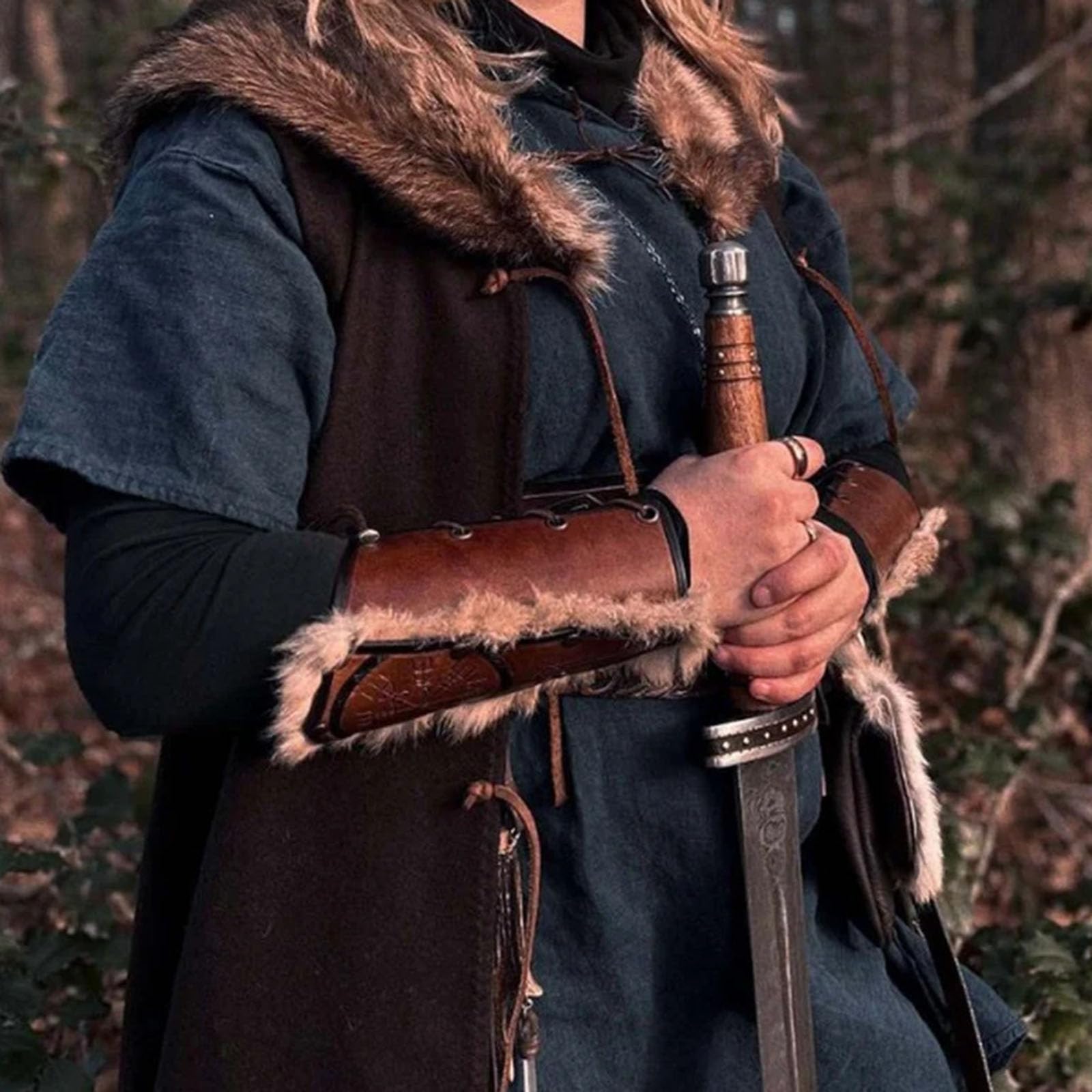 Średniowieczne renesansowe rękawice ze skóry wikingów i sztucznego futra, średniowieczne rękawice ze sztucznego futra, akcesoria na Halloween, cosplay