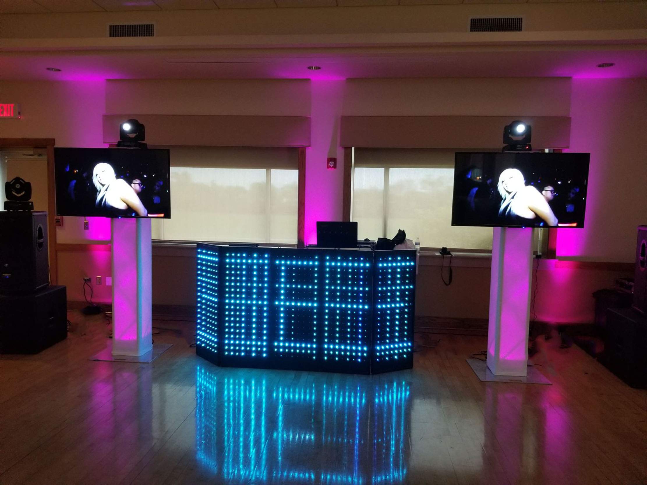 Amazon.com: LED PORTABLE BOOTH DJ EVENT FACADE Foldable Aluminum  Frame/Text/All Colors White Black/Effects : Musical Instruments