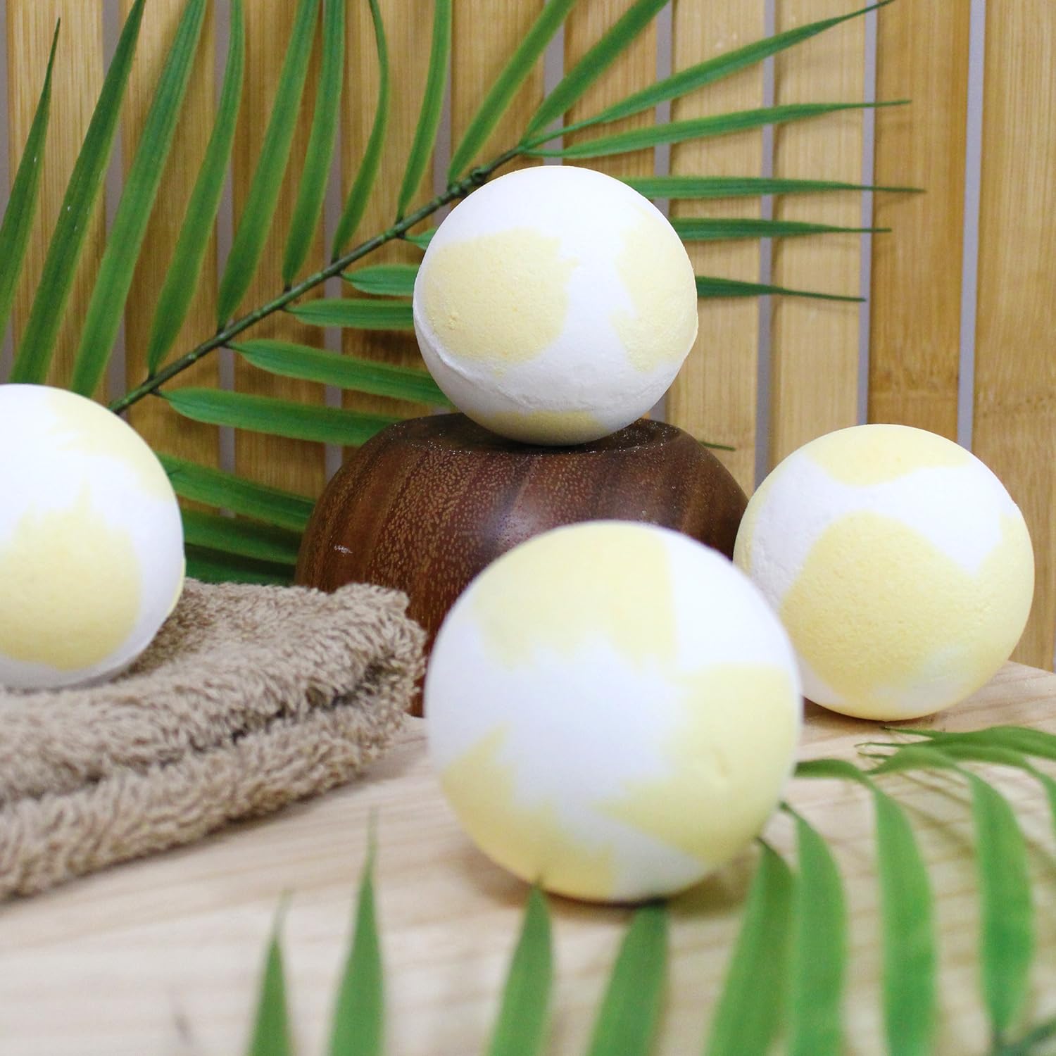 French Tendance - Bombe de Bain Moussant - Relaxation Détente - Cadeau Femme - Bien-Etre - Senteur Vanille - Bicolore - 1 x 60 grs - Ambiance Aromatherapie