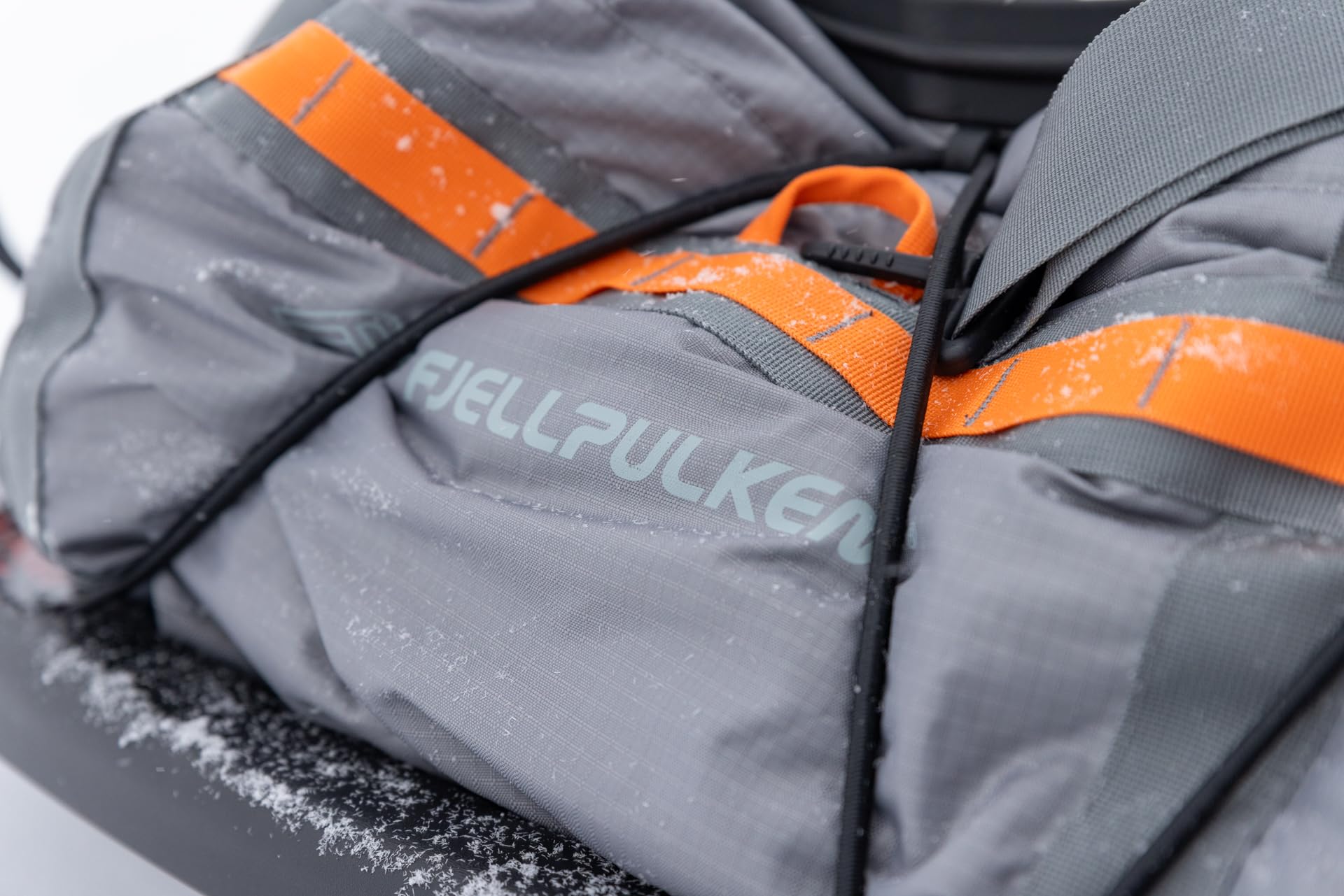 Packtasche für Sportausrüstung, robuste Seesäcke für Camping, Motorradfahren, Skifahren und Camping, Ausrüstung für Abenteuer, grau / orange, 80 Liter, Faltbare Multifunktionstasche