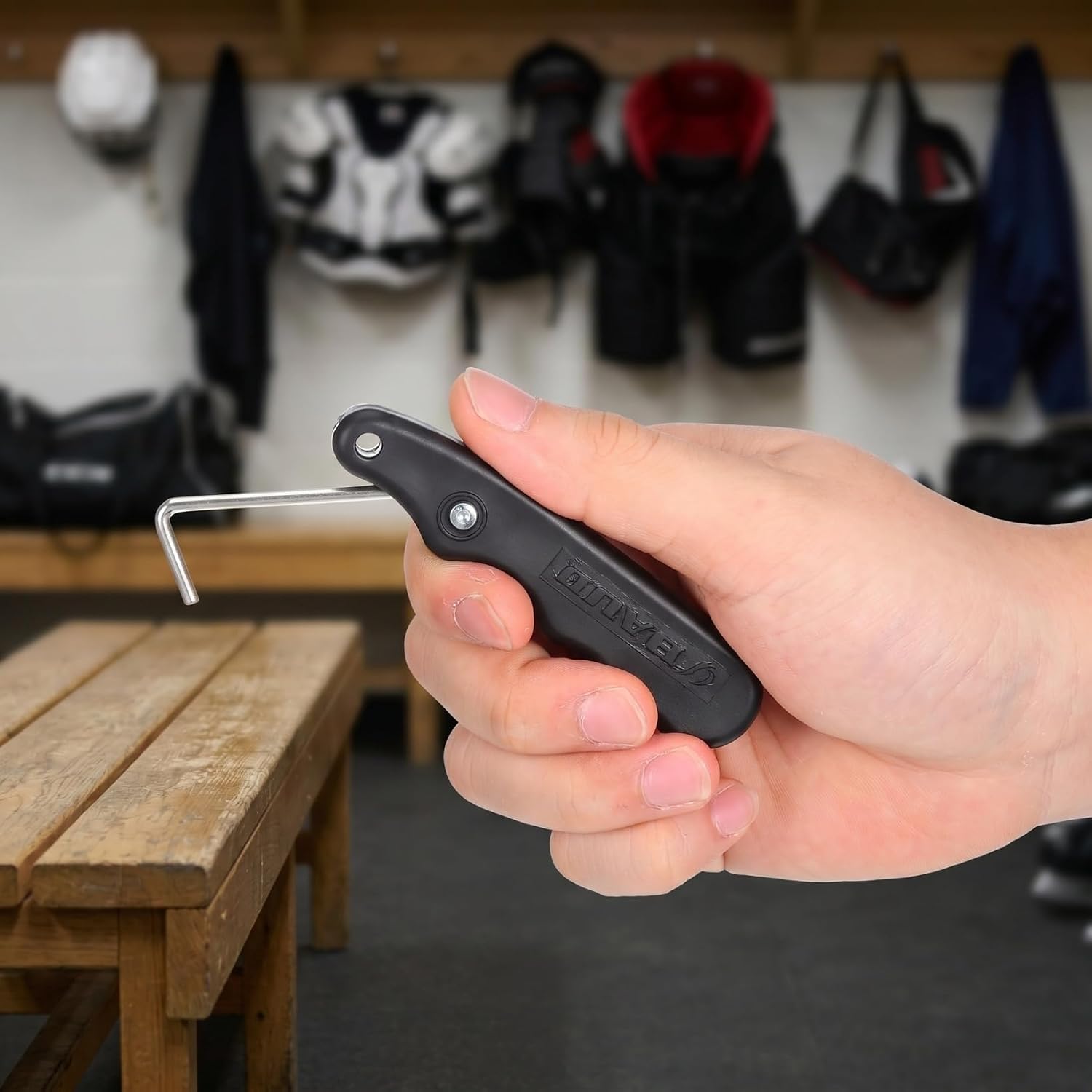 Folding Shoe Lace Tightener for Ice Skates and Hockey Skates Portable Lace Puller Tool Durable Hook Design for Secure Lacing