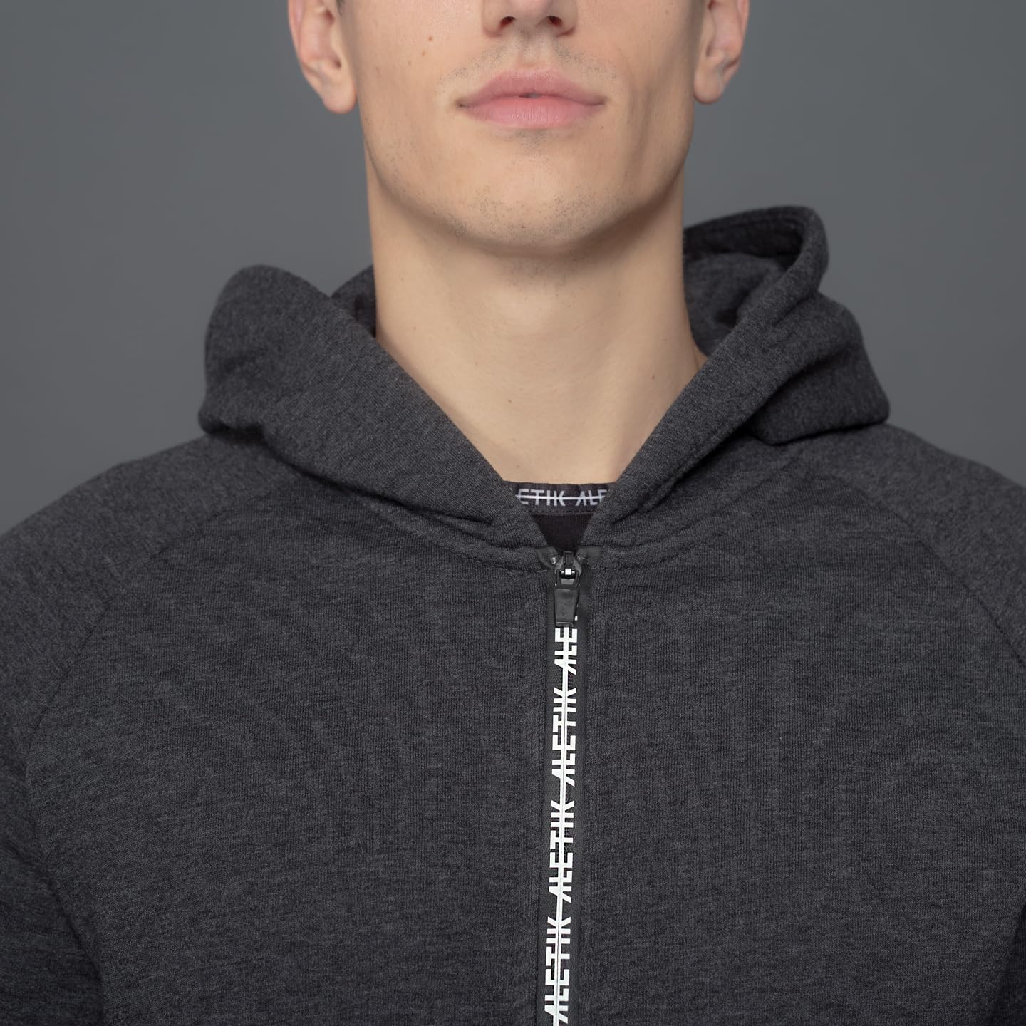 Fit Active Zip Hoodie aus recycelten Materalien