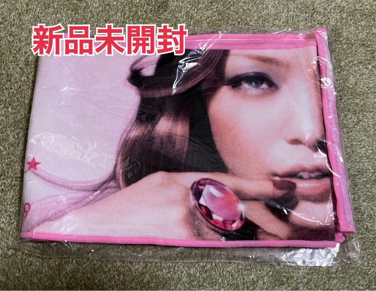 安室奈美恵 BEST FICTION TOUR ツアータオル 2008-2009 - メルカリ｜タオル