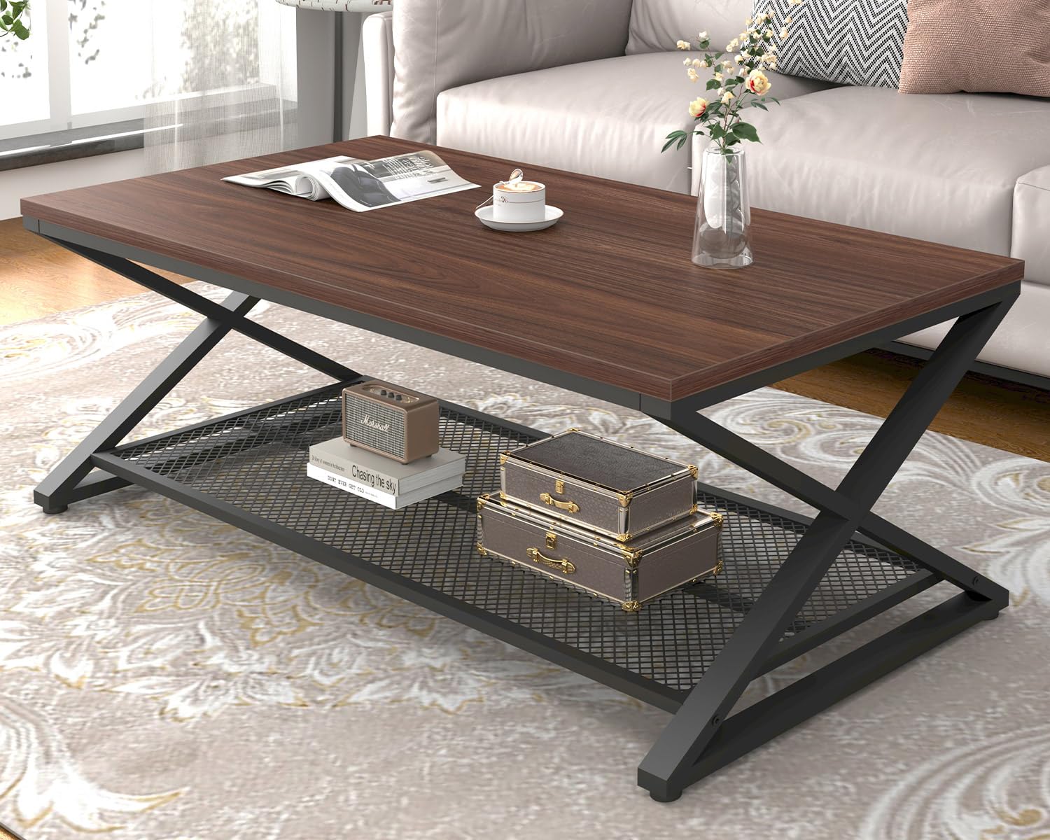 Table basse avec rangement pour ranger votre salon encombré meuble rectangulaire noyer