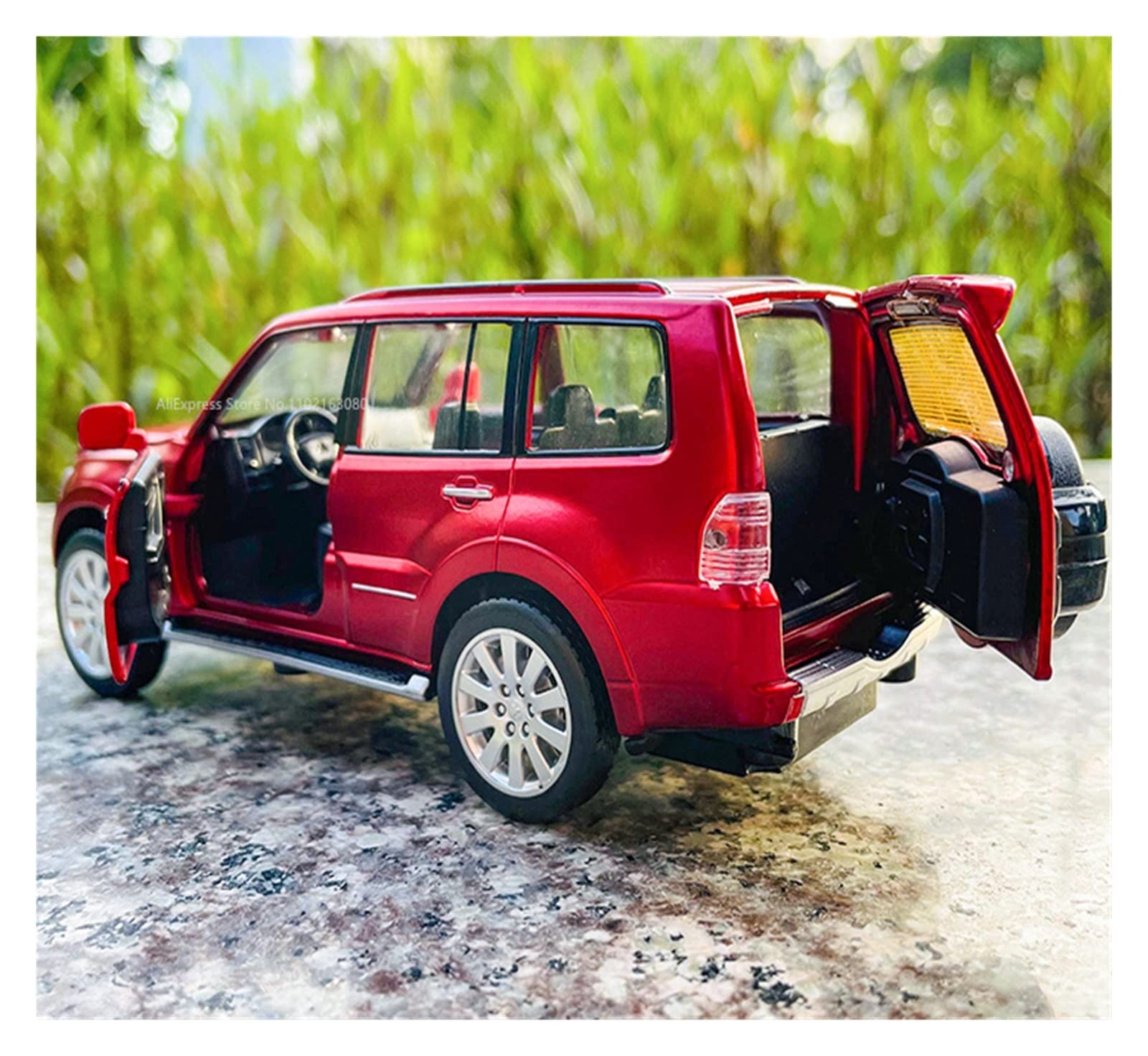 Amazon.co.jp: 1:32 三菱パジェロ合金スケールモデルプルバック