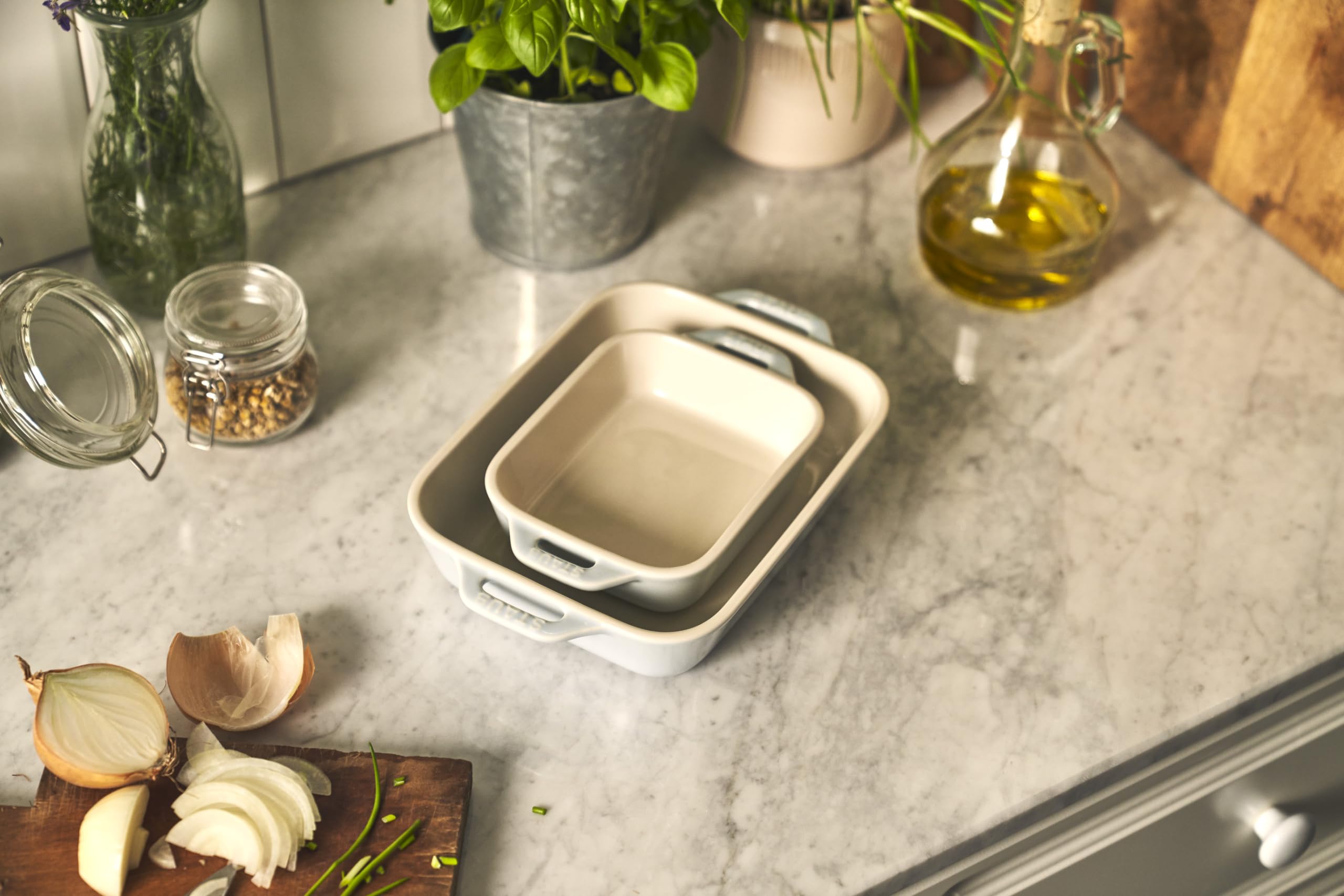 新品ストウブ　レクタンギュラーディッシュ　セット　マカロンブルー　グラタン耐熱皿 Amazon｜staub ストウブ 「 レクタンギュラー ディッシュ (14