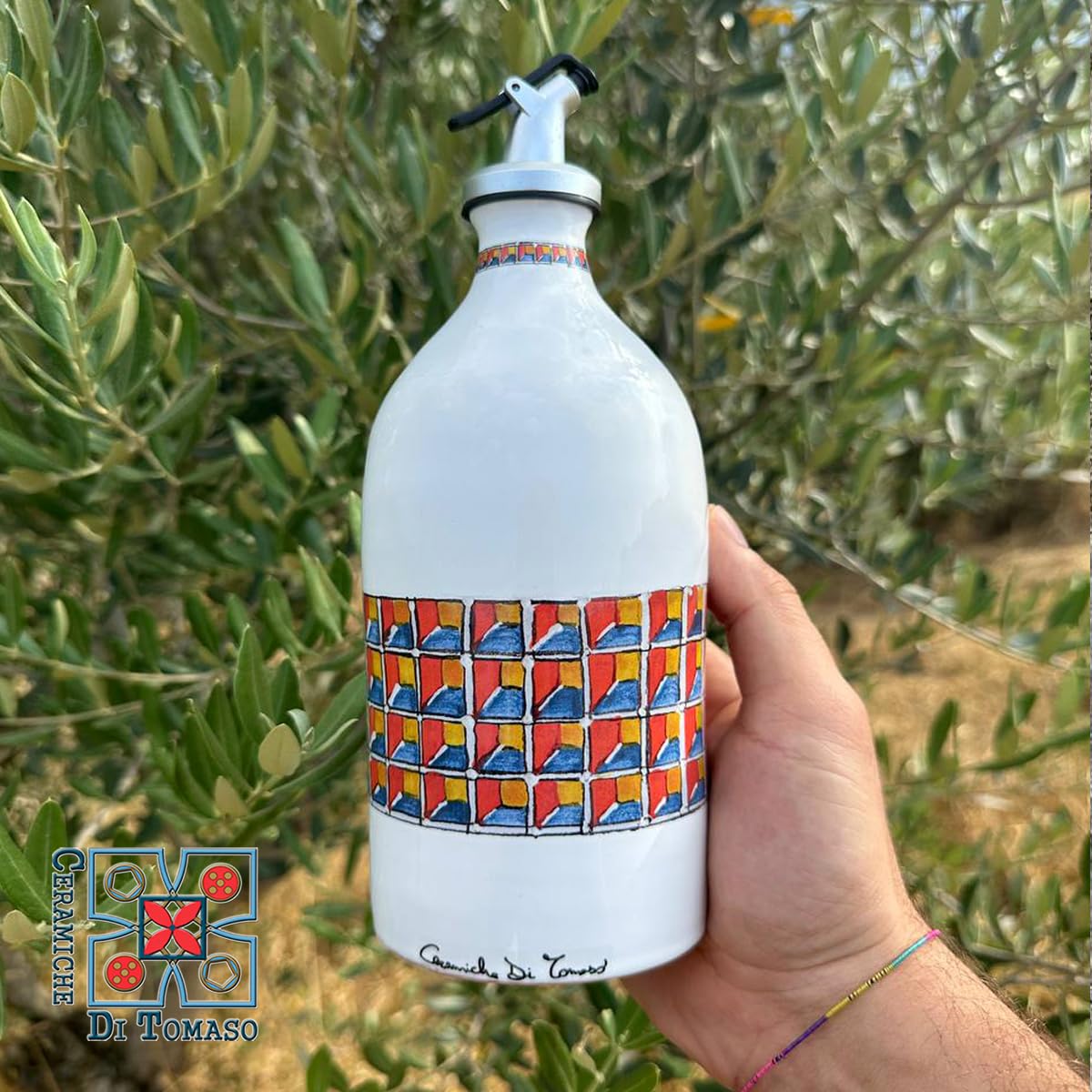 CERAMICHE DI TOMASO Oliera da Tavola in Ceramica per Olio, Aceto e Altri liquidi, con Dosatore Salvagoccia, Protegge l'olio per ridurre l'ossidazione - 500 ml - Facile da Pulire