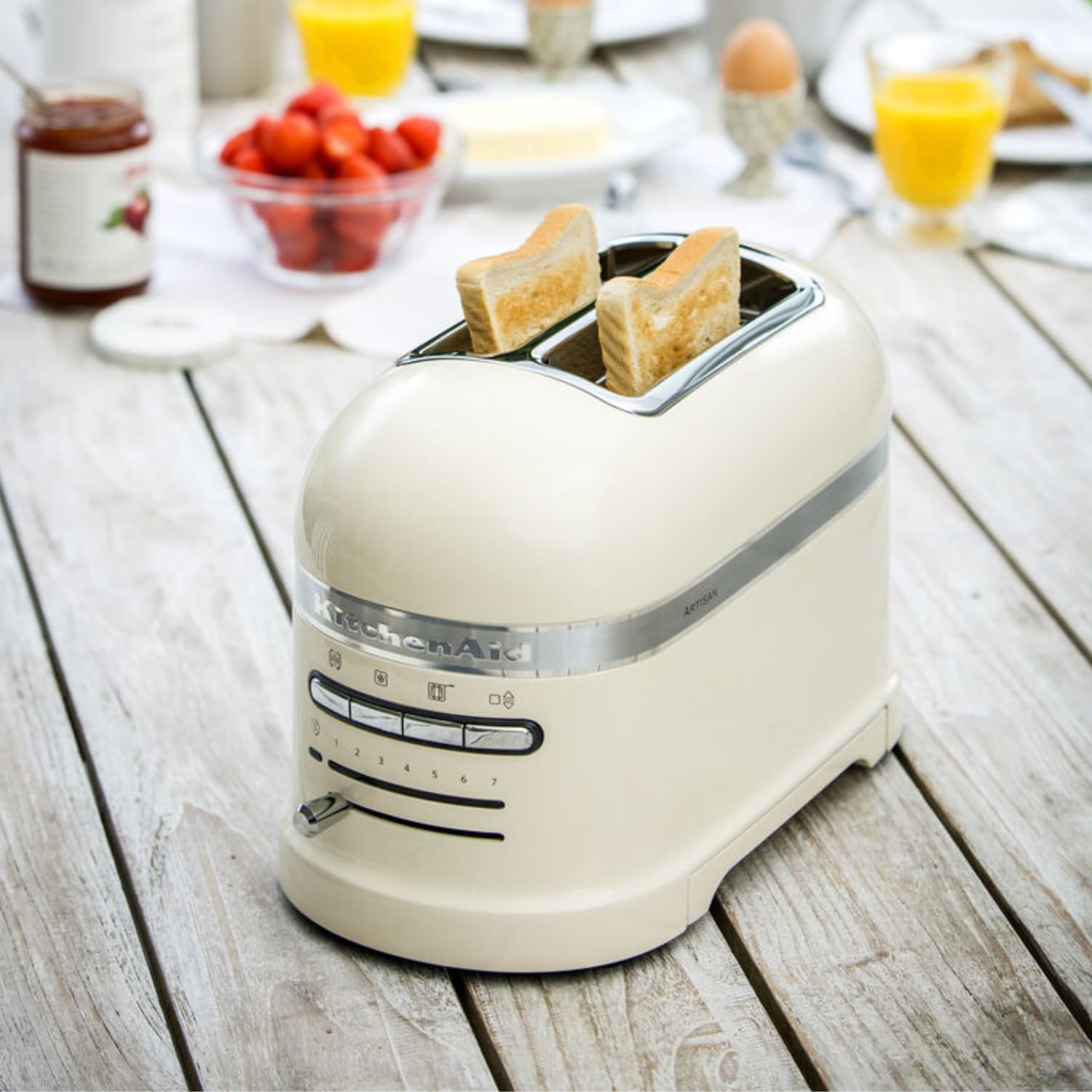 Kitchenaid tostapane - Artisan - Toaster 2 fette con scomparti extra-large e pinze autocentranti - Macchina per Toast con 7 Livelli di Doratura - Retro - Crema