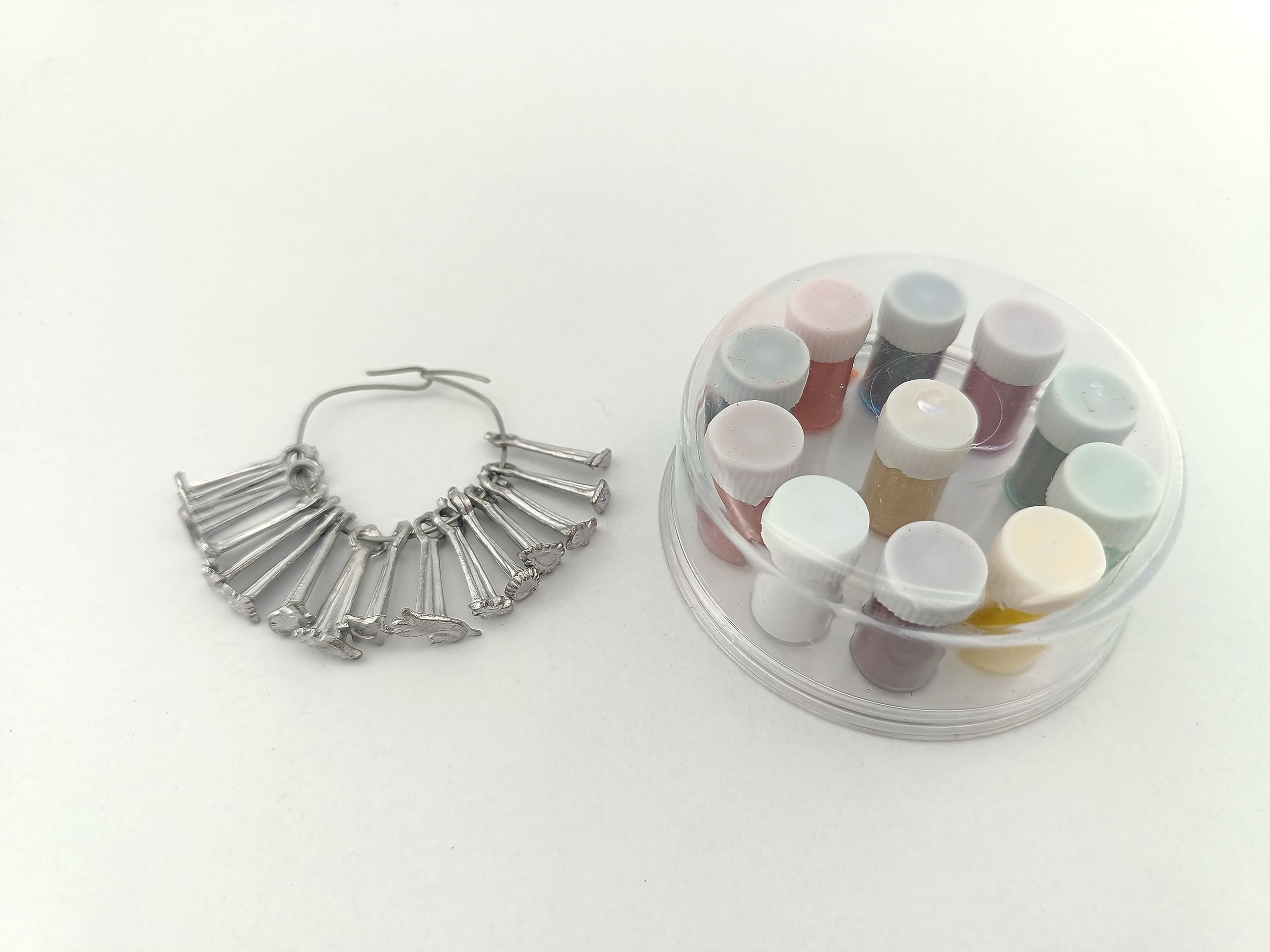 Advancedestore Metal Pottu Achu, Bindi Moulding Punch for Makeup With (Baby Bindi Mould - Seratta - Pottu Atchu |16 Variants, Black)-picture-26