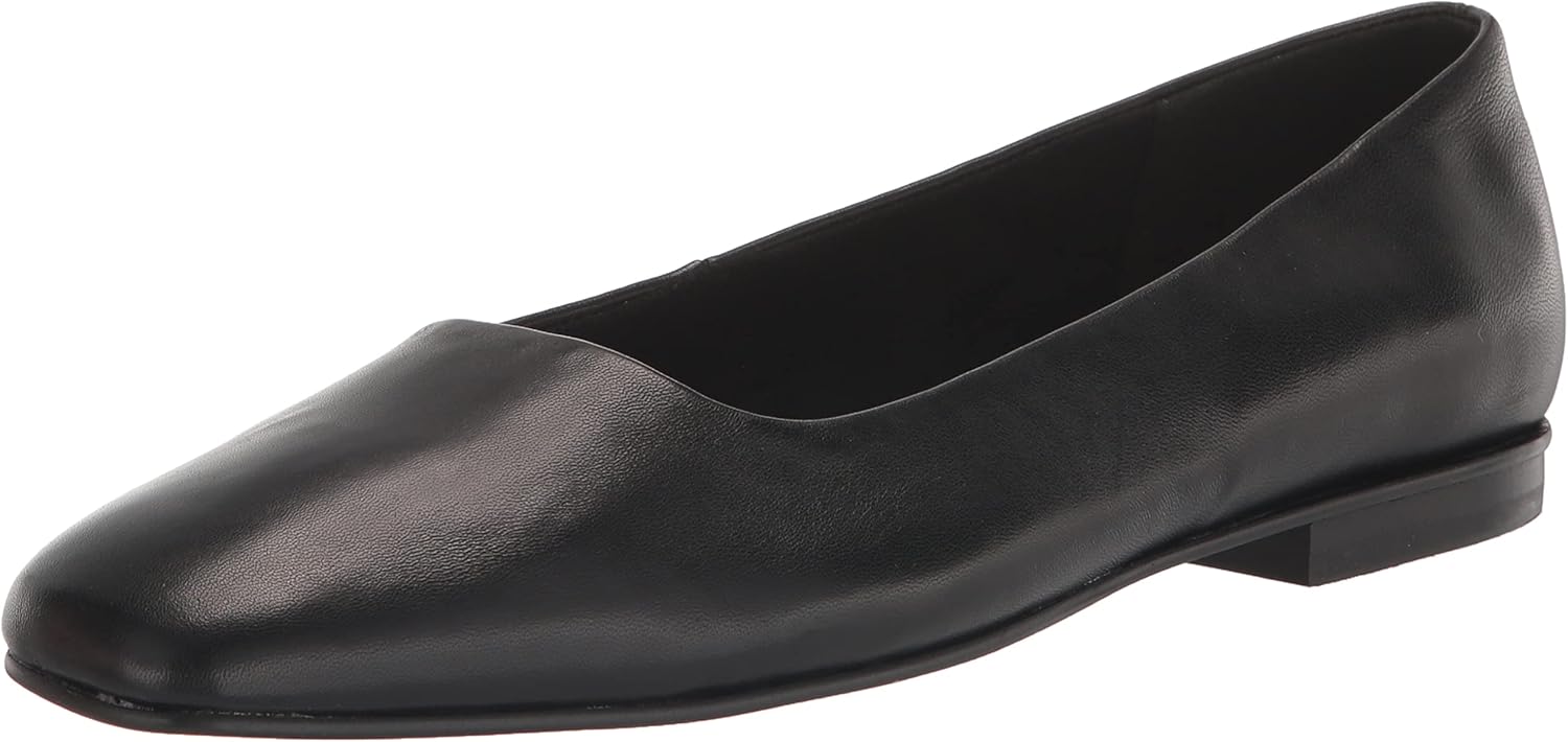Bella Vita Women's Kimiko Ballet Flat, Black Leather, 9 X-Wide