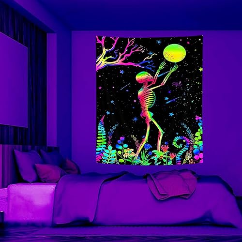 Miniatura 10 de MCKTOM Divertido tapiz de pared con luz negra, diseño de calavera y luna, diseño de esqueleto, meditación, espiritual, trippy, bohemio, flores,