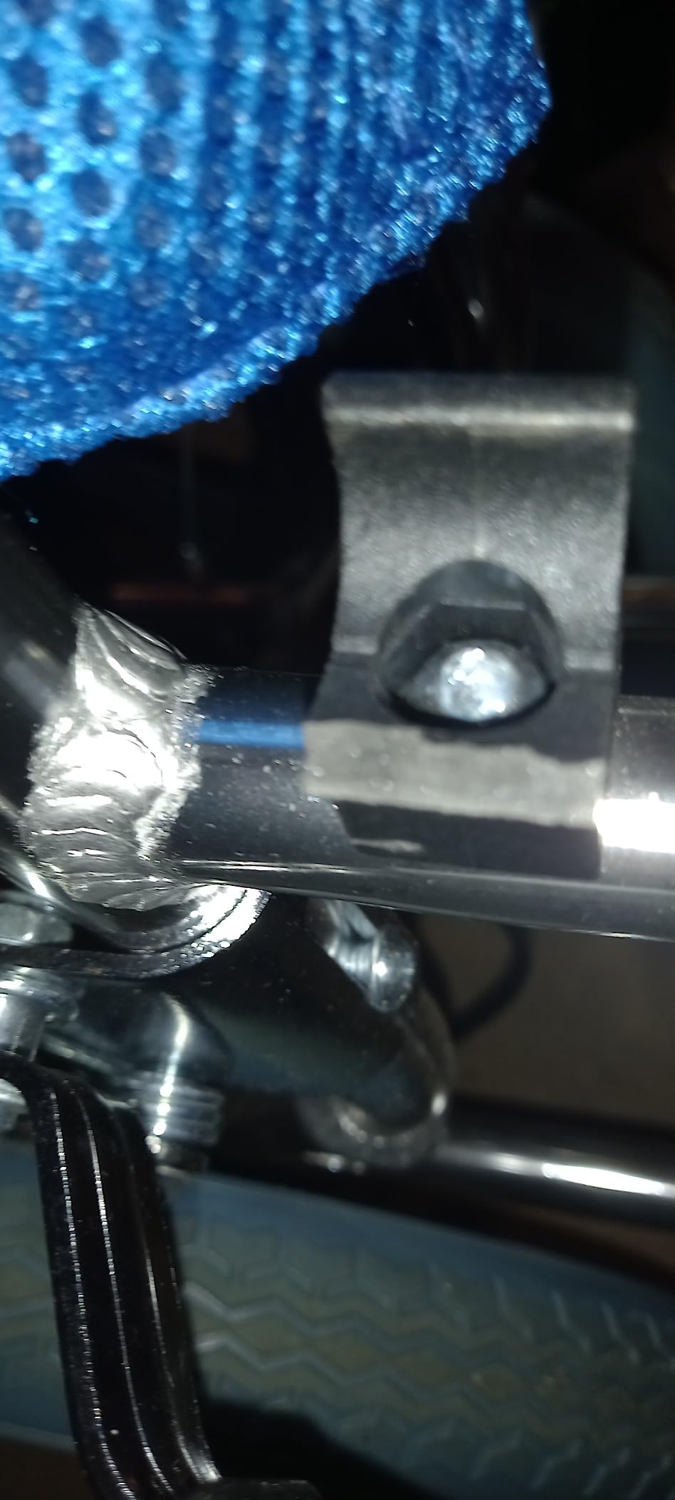 Lightweight folding transit travel wheelchair with lapbelt weighs under