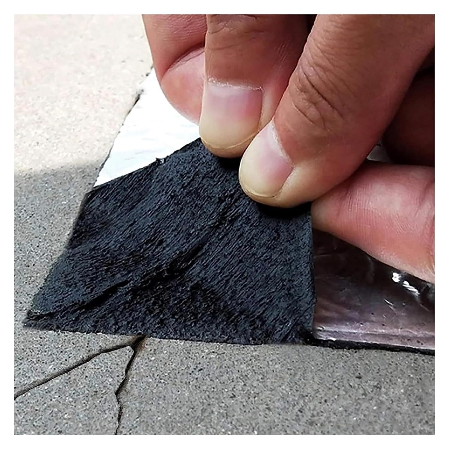 Self-Adhesive Bituminous Repair Tape 1.2mm Thick Butyl Waterproof Seal Tape for Roof Leaks Pipe Cracks Facades Holes 1m x 10m