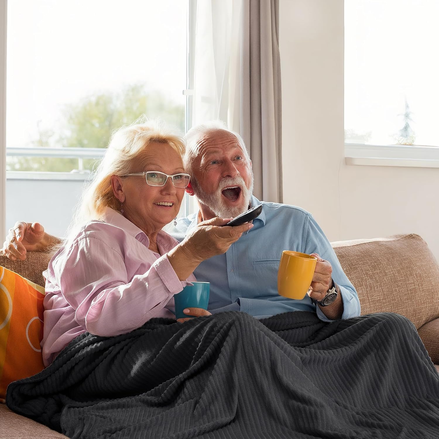 Moukeren 6 Pack Employee Appreciation Gifts Textured Thank You Blankets Bulk, 50 x 60 Inch Fuzzy Cozy Blankets with Inspirational Quote, Soft Flannel Throws for Teachers Nurses(Dark Gray) - Image 6