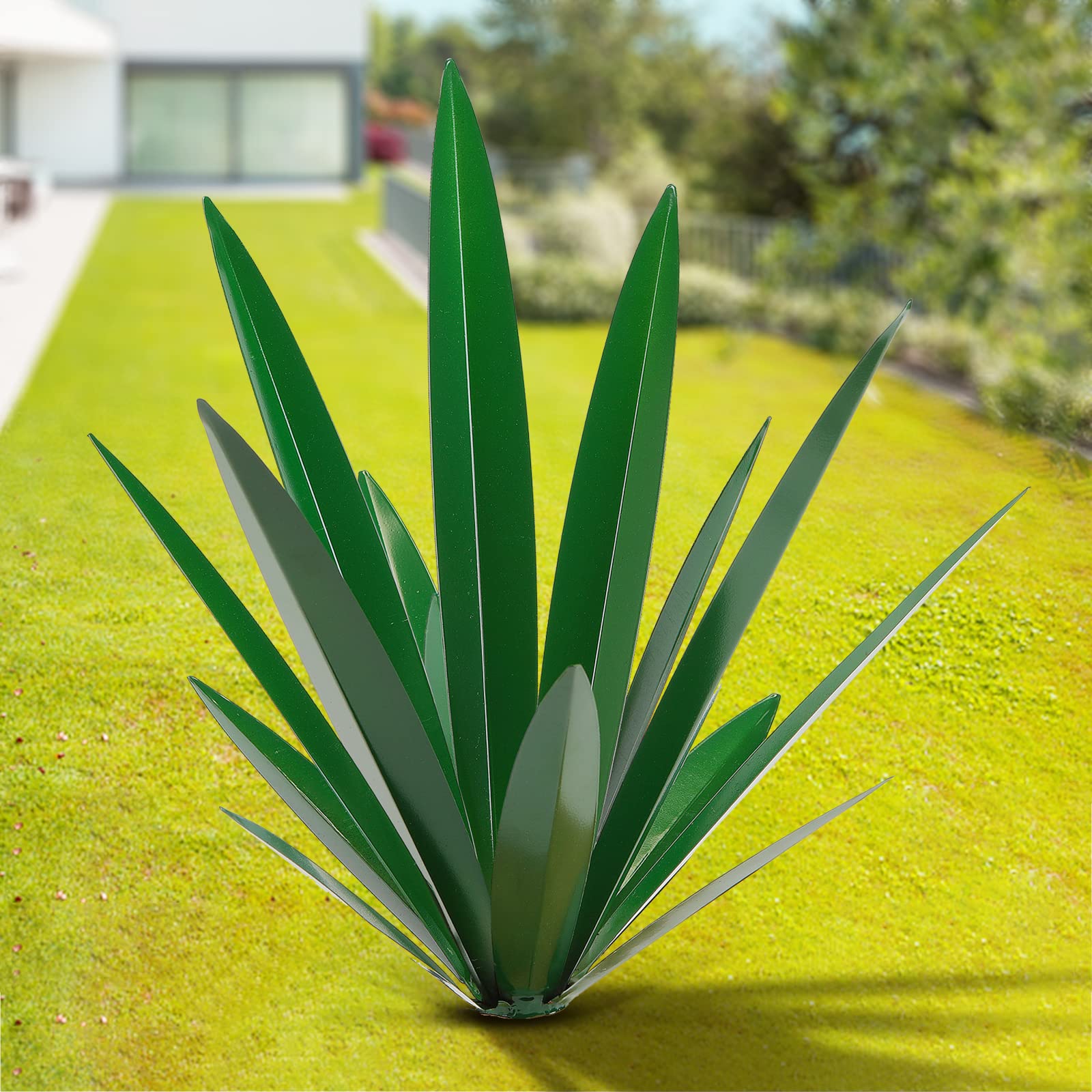 Homight Large Agave Sculpture Rustic Metal Agave Plant Outdoor Interior Decoration Outdoor Lawn Decoration Yard Wooden Posts Matching Garden Suitable for Patio… (Large, Grass Color)