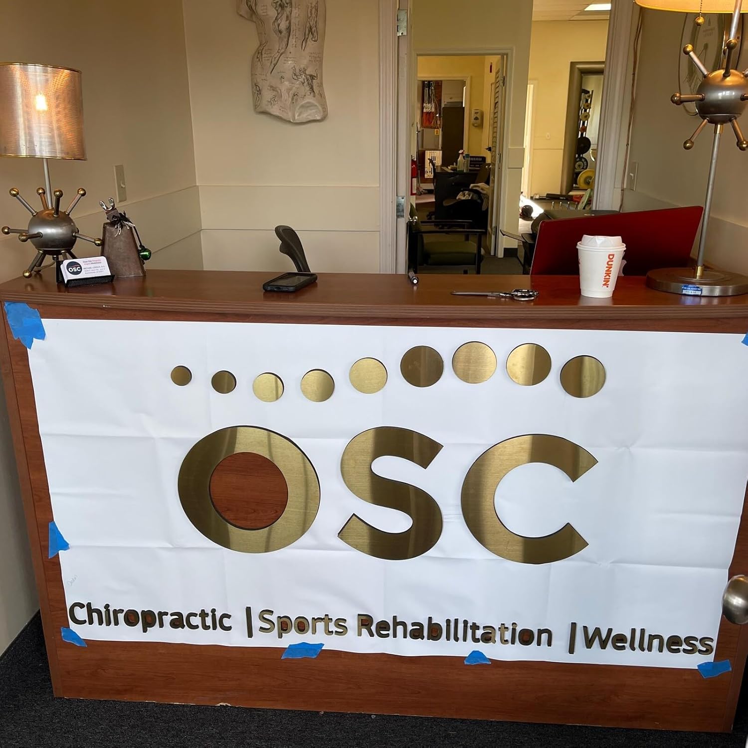 GUANKE Custom Wall Signs for Business Logo, Laser Cut 3D Acyrlic Signs, for Beauty Salon, Retail Outlets, Company, Office (Brushed Gold)