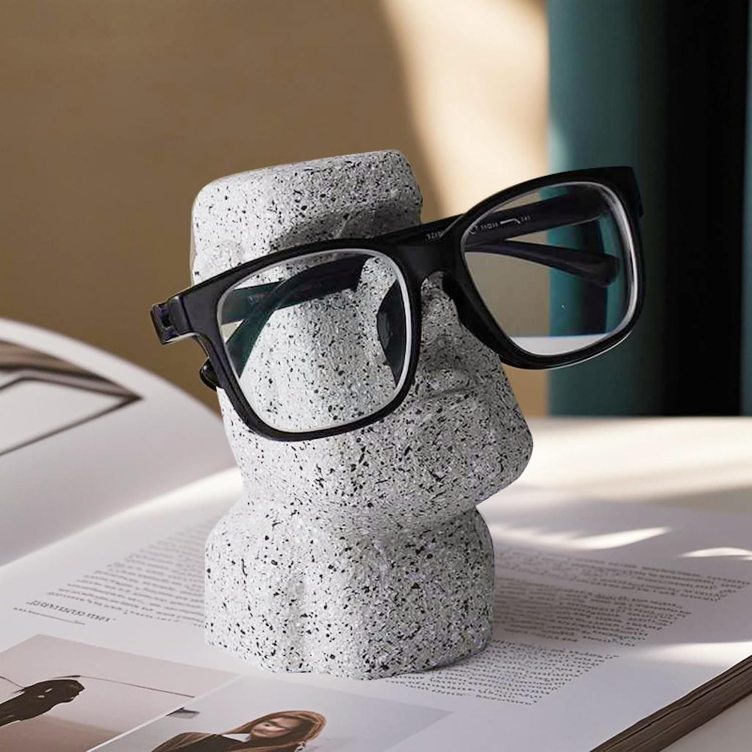 Moai Stone Eyeglass Holder Stand,Funny Decorative Eyeglass Holder | Gray Color Modern Home Resin Sculptures Decorative Nightstand Home Office Desk Decor