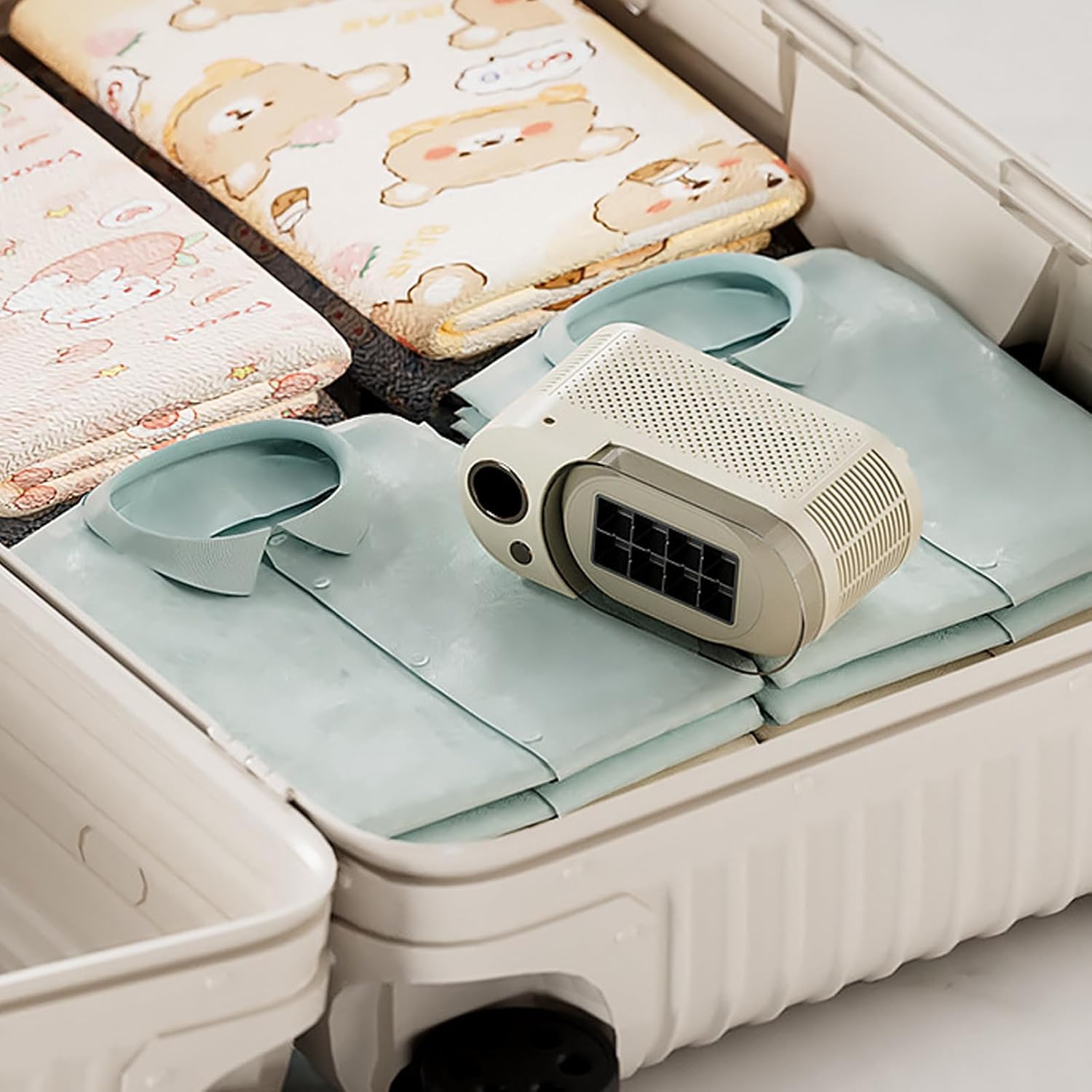 Portable Countertop Ice Maker Semiconductor Miniature Car Electric Ice Making Machine for Home Kitchen Or Camping Quick Ice Cubes Maker