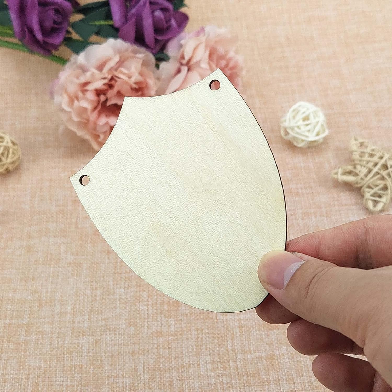 20pcs Wooden Shield Shapes Cutouts DIY Craft Embellishments Unfinished Wood Tags Ornaments for Birthday Holidays Decoration