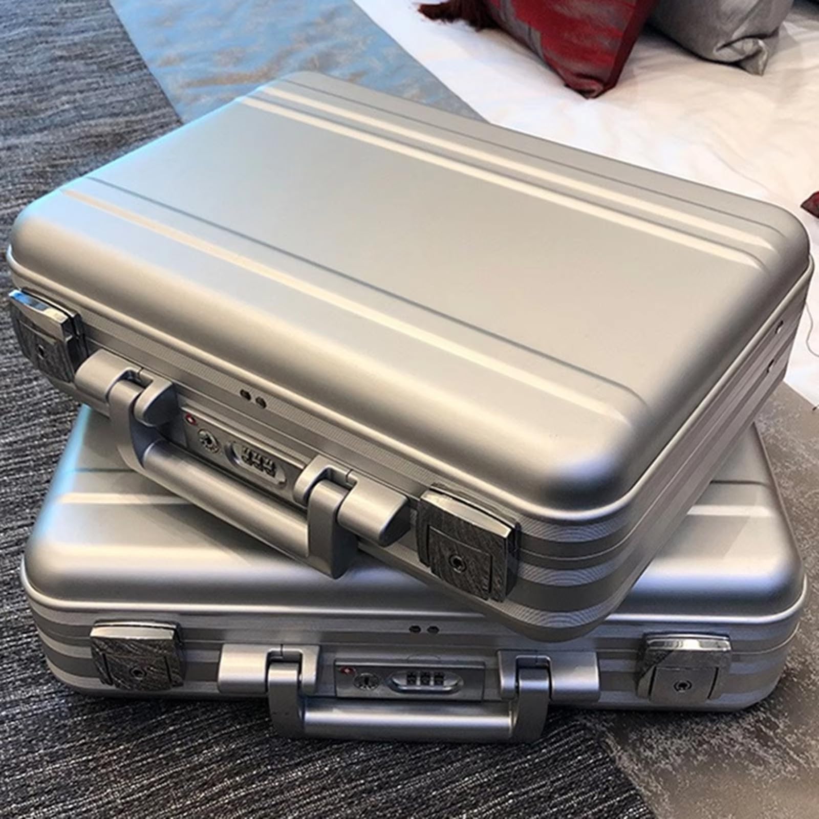 Valigetta in alluminio Valigetta Custodia di sicurezza da viaggio in lega alluminio Cassetta degli attrezzi portatile for il trasporto accessori aziendali for tablet portatili