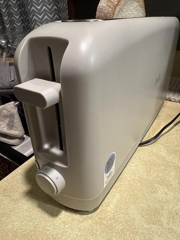 2  or 4 Slice Slim Toaster, Fits-Anywhere