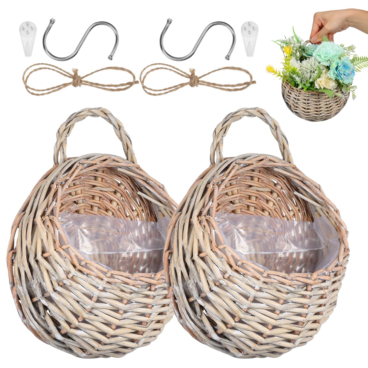 Panier suspendu en osier pour une décoration murale bohème et chaleureuse