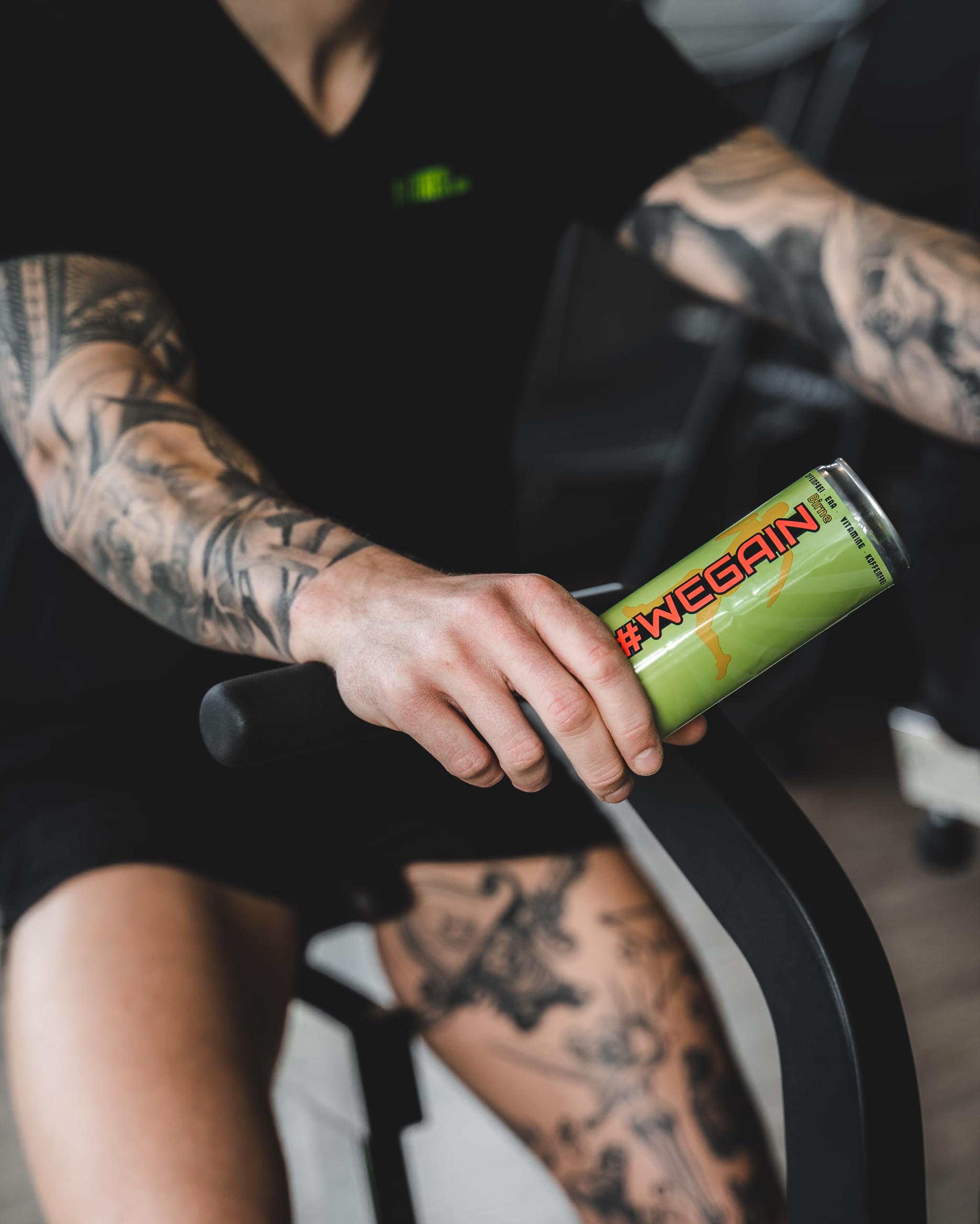 #WEGAIN Birne EAA-Drink, 24 Dosen x 330 ml inkl. Pfand, ohne Zucker, vegan, koffeinfrei für Muskelaufbau und Regeneration