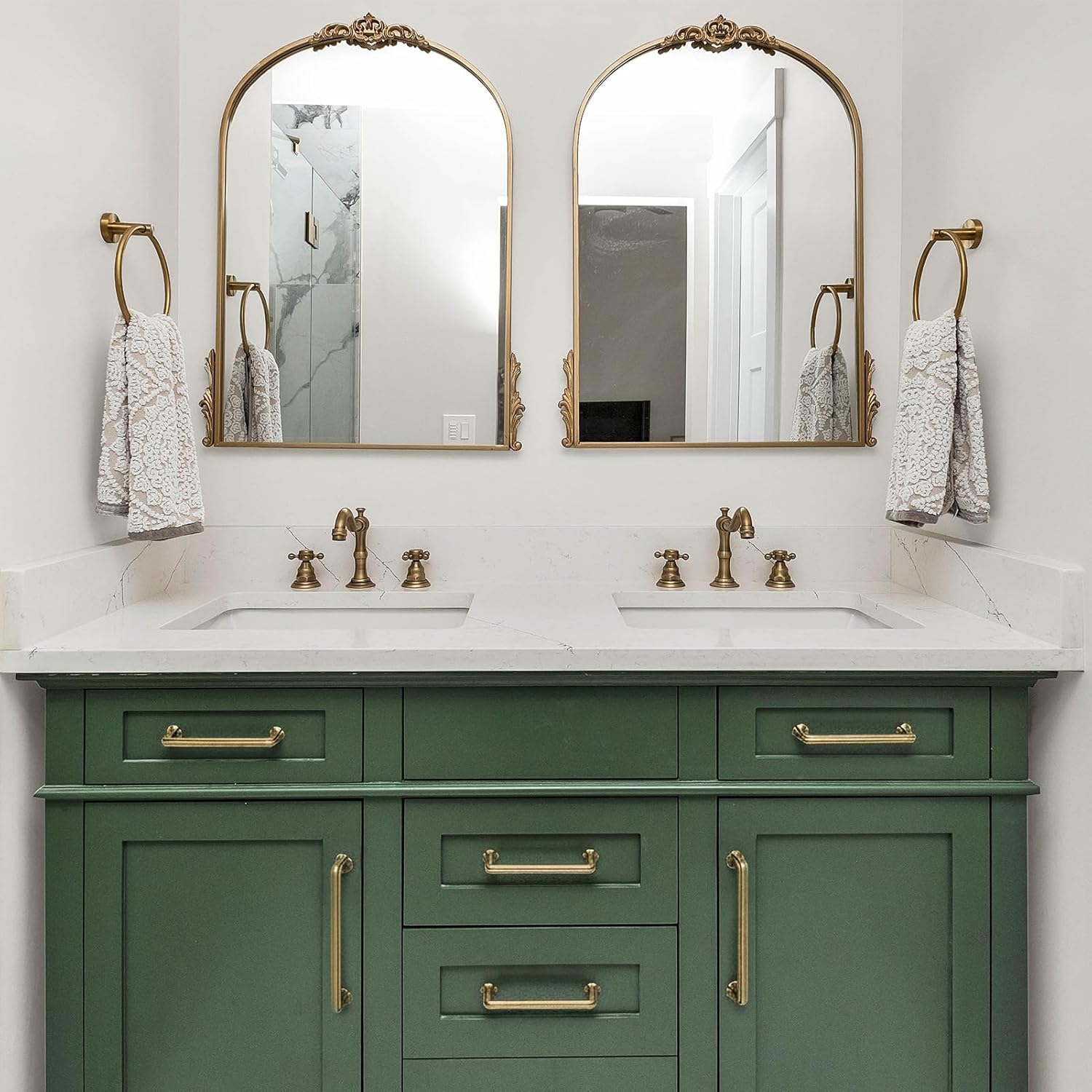 10 Pack 5 Inch Hole Centers, Antique Brass Cabinet Pulls Vintage Brass Cabinet Handles Brass Kitchen Hardware for Cabinets 2502 Drawers Bedroom Dresser Bathroom Vanity Cupboard Closet