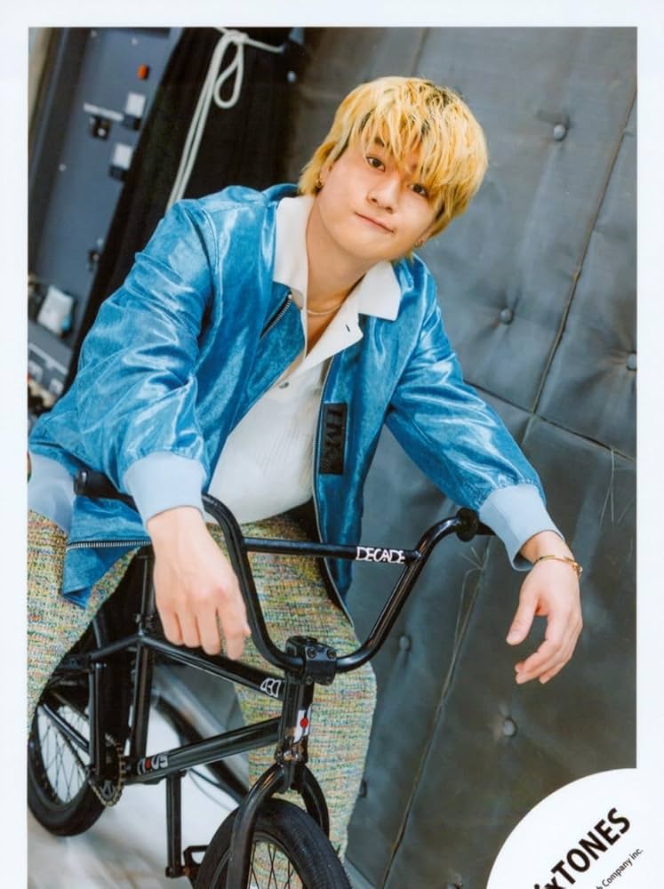 SixTONES 森本慎太郎 公式写真 Amazon.co.jp: Six TONES 公式 生 写真（森本慎太郎）ST01267