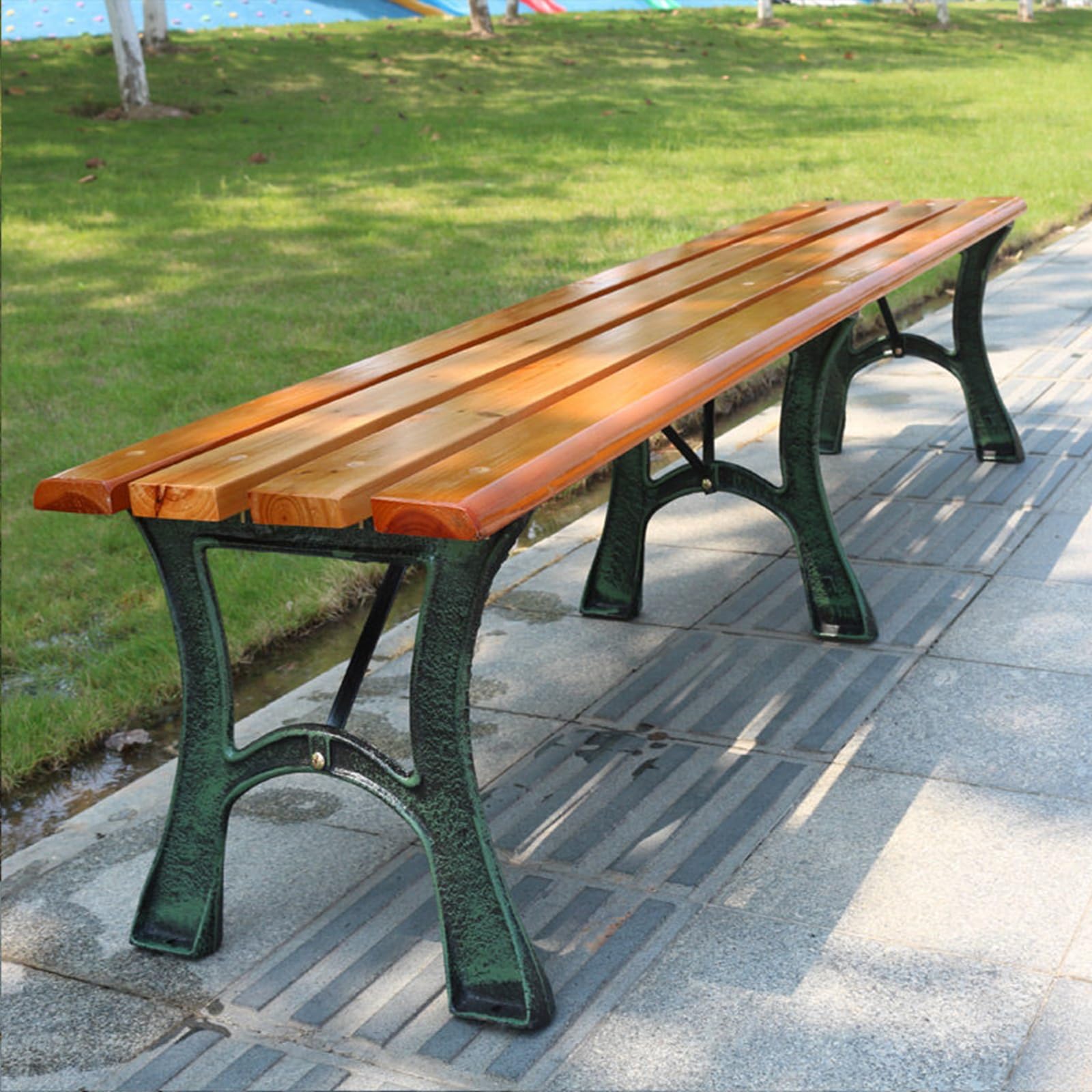 Metalowa ławka na zewnątrz, 150 cm, ławka ogrodowa z grubymi listwami z litego drewna i odporną na warunki atmosferyczne żeliwną ramą, idealna do parków, ogrodów i użytku komercyjnego (z oparciem)