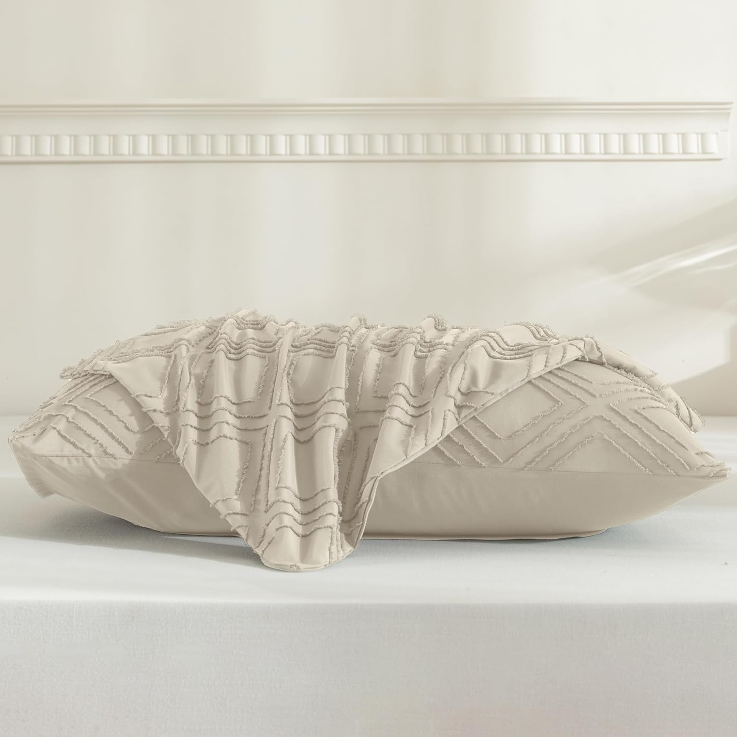 JELLYMONI Pillowcases Standard Size Light Sand 2 Pack Boho Plaid Bed Pillow Covers 20x26in Polyester Envelope Pillow Shams Tufted Bohemian Textured (Pillows are not Included) - Image 6