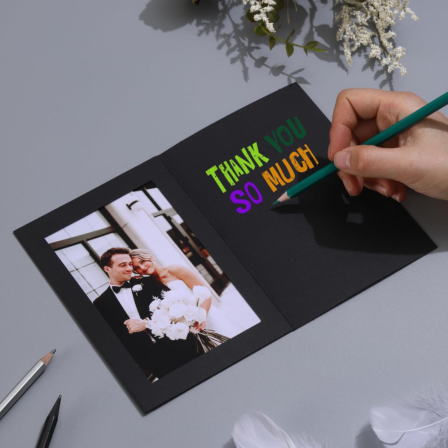 200 Pack Photo Folders 4x6 Paper Picture Frame Photo Frame Cards Cardboard Photo Inserts Greeting Cards Ideal for Father's Day,Christmas New Year Wedding,Birthday,Graduation,Classroom DIY Craft - Black
