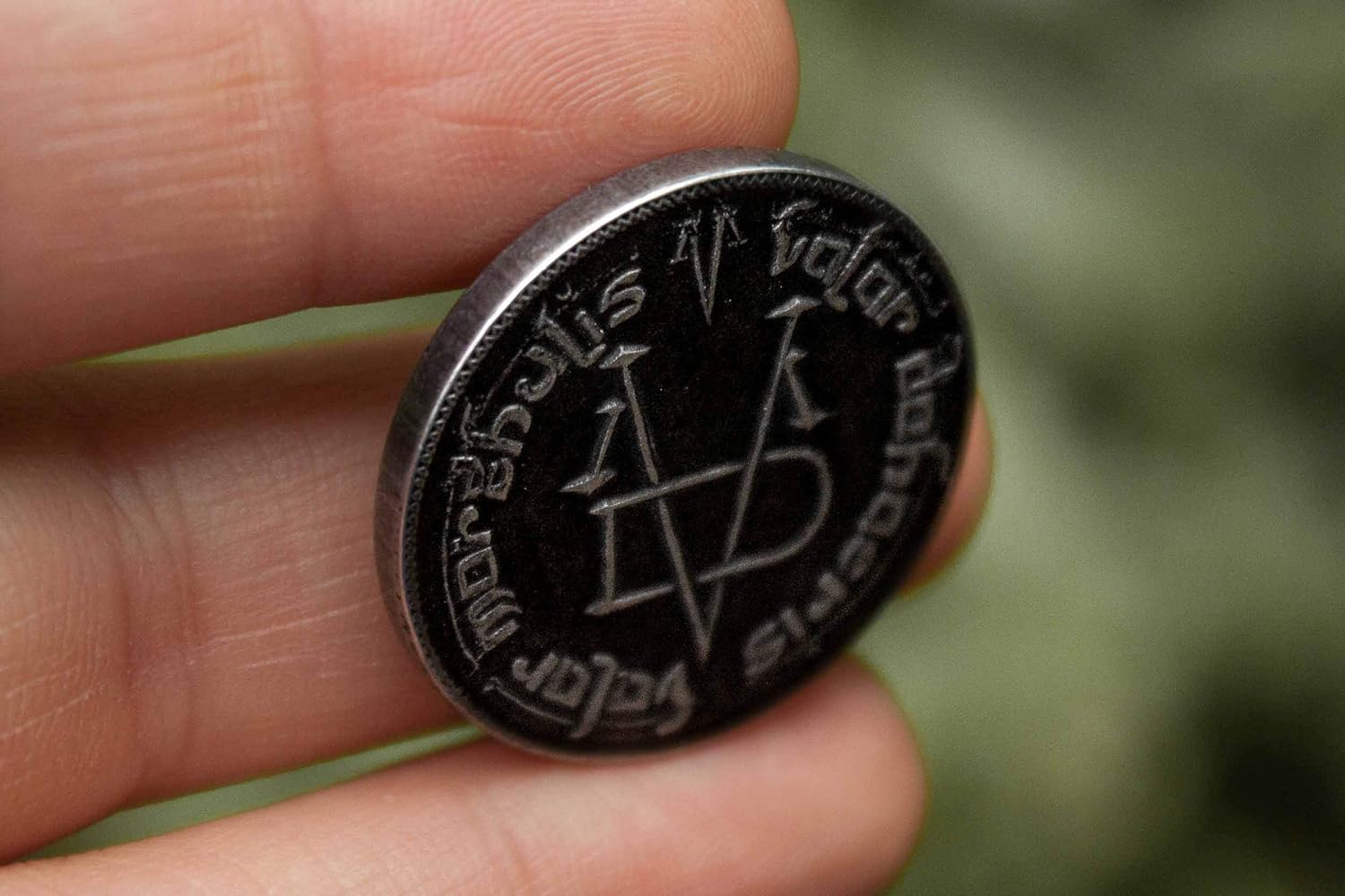 Thick Iron Coin of The Faceless Man