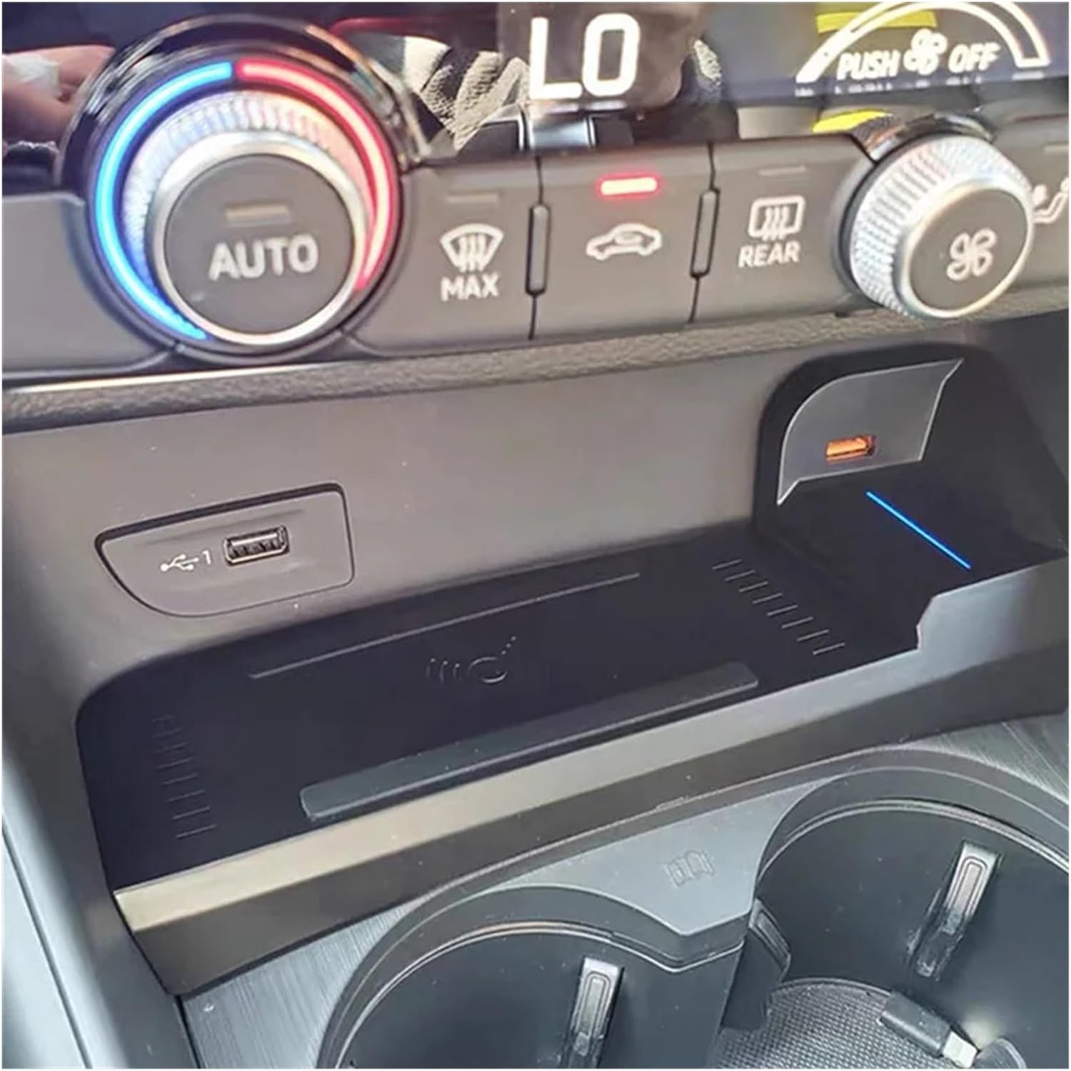 15W 車載QIワイヤレス充電対応 A3 8V S3 2014-2020 スマホ充電器 急速充電プレート スマホホルダー