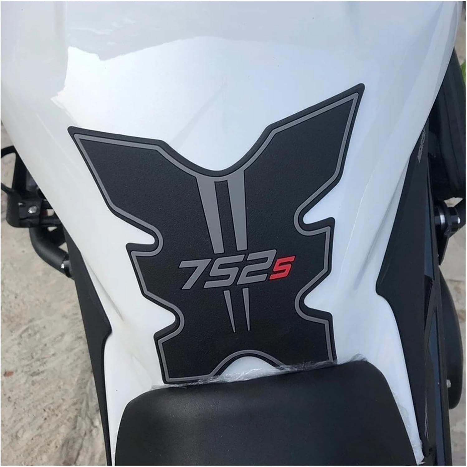 Motorcycle Tank Sticker for Be&Nelli 752S Motorcycle Accessories Rubber Fuel Tank Pads Anti-Slip Side Sticker Decals Protection.